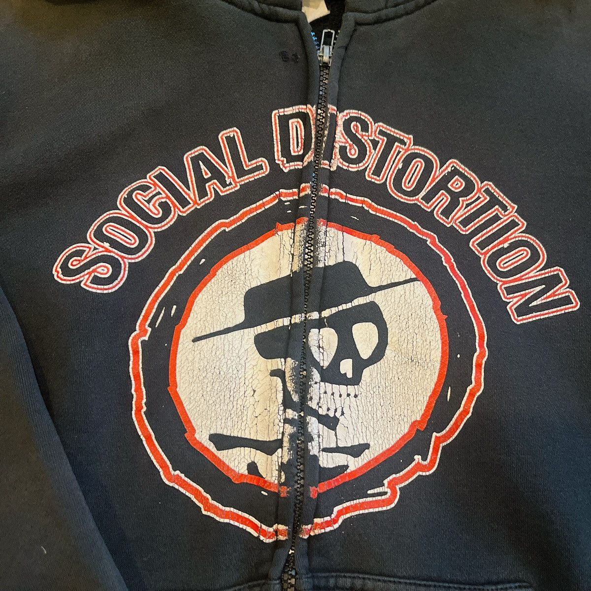 Band Tees × Vintage 🔥Very Rare🔥VTG90’s Social Distortion OG Skeleton Logo 🚬💀🎩🍷 Size US XXL / EU 58 / 5 - 2 Thumbnail