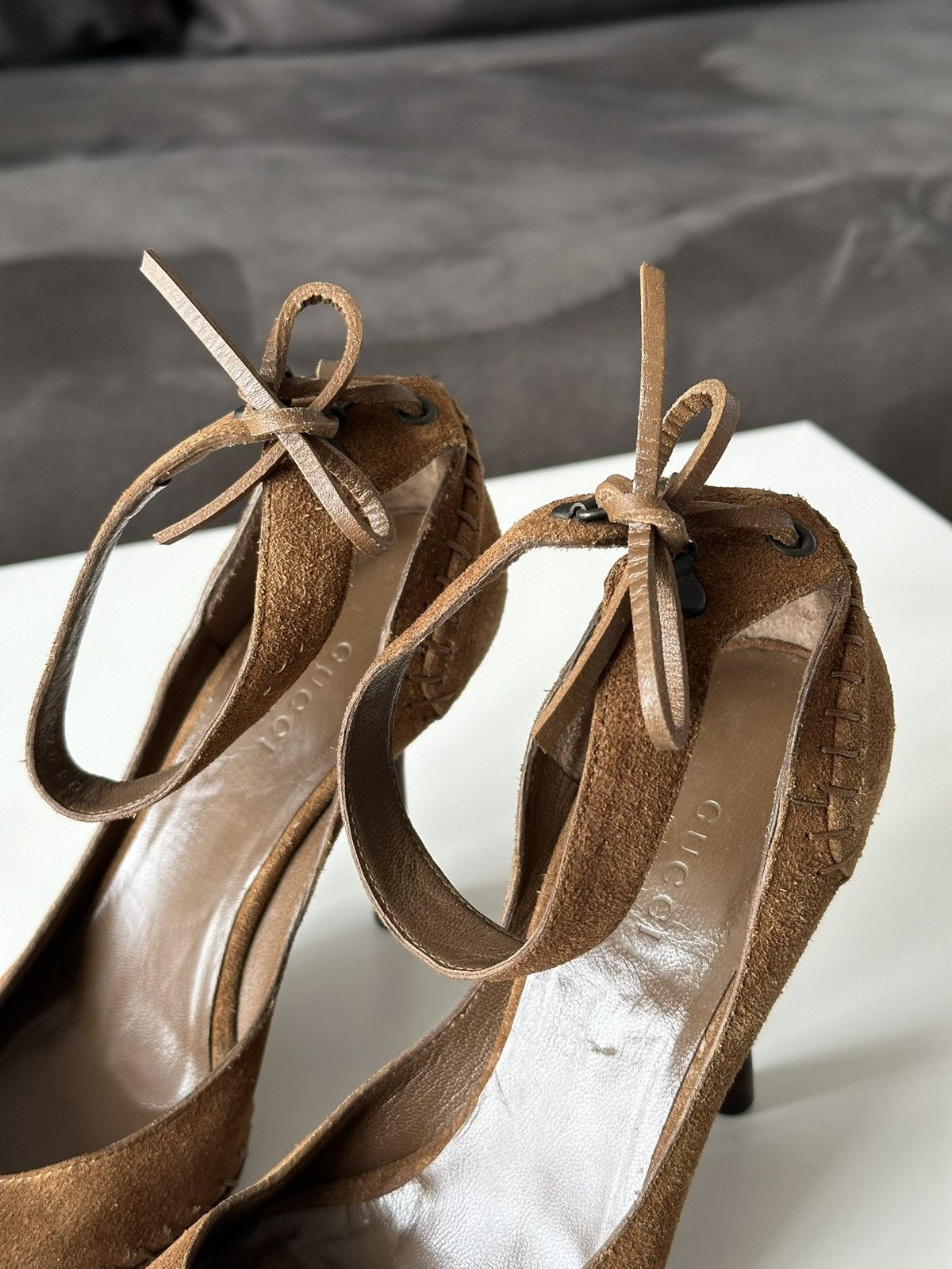 Gucci Gucci Suede Ankle Cuff Pointed Toe Brown D'orsay Pumps Heels Size US 6 / IT 36 - 4 Thumbnail