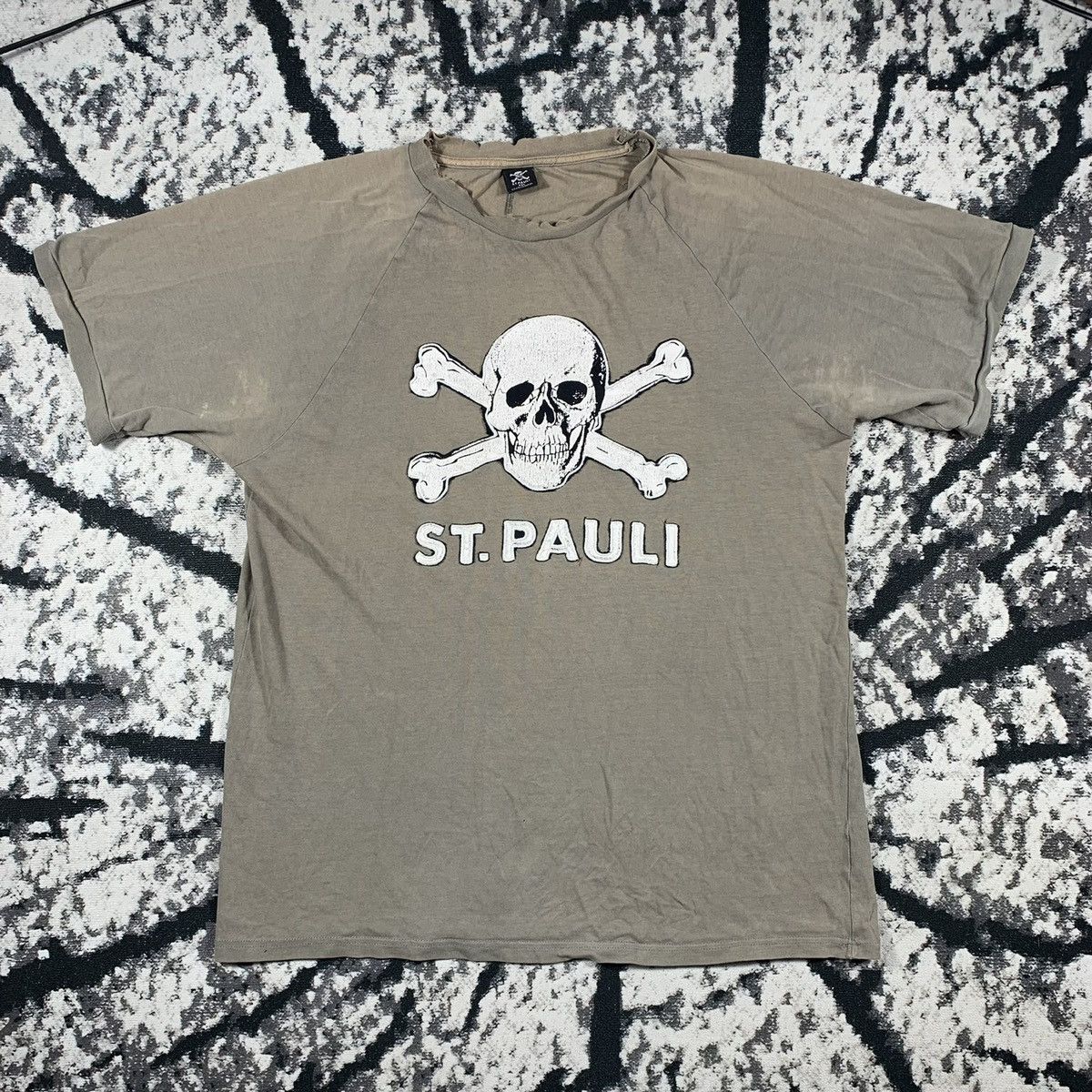 Vintage ST PAULI FC Embroidered Skull Print Vintage T-shirt Tee XXL Size US XXL / EU 58 / 5 - 1 Thumbnail
