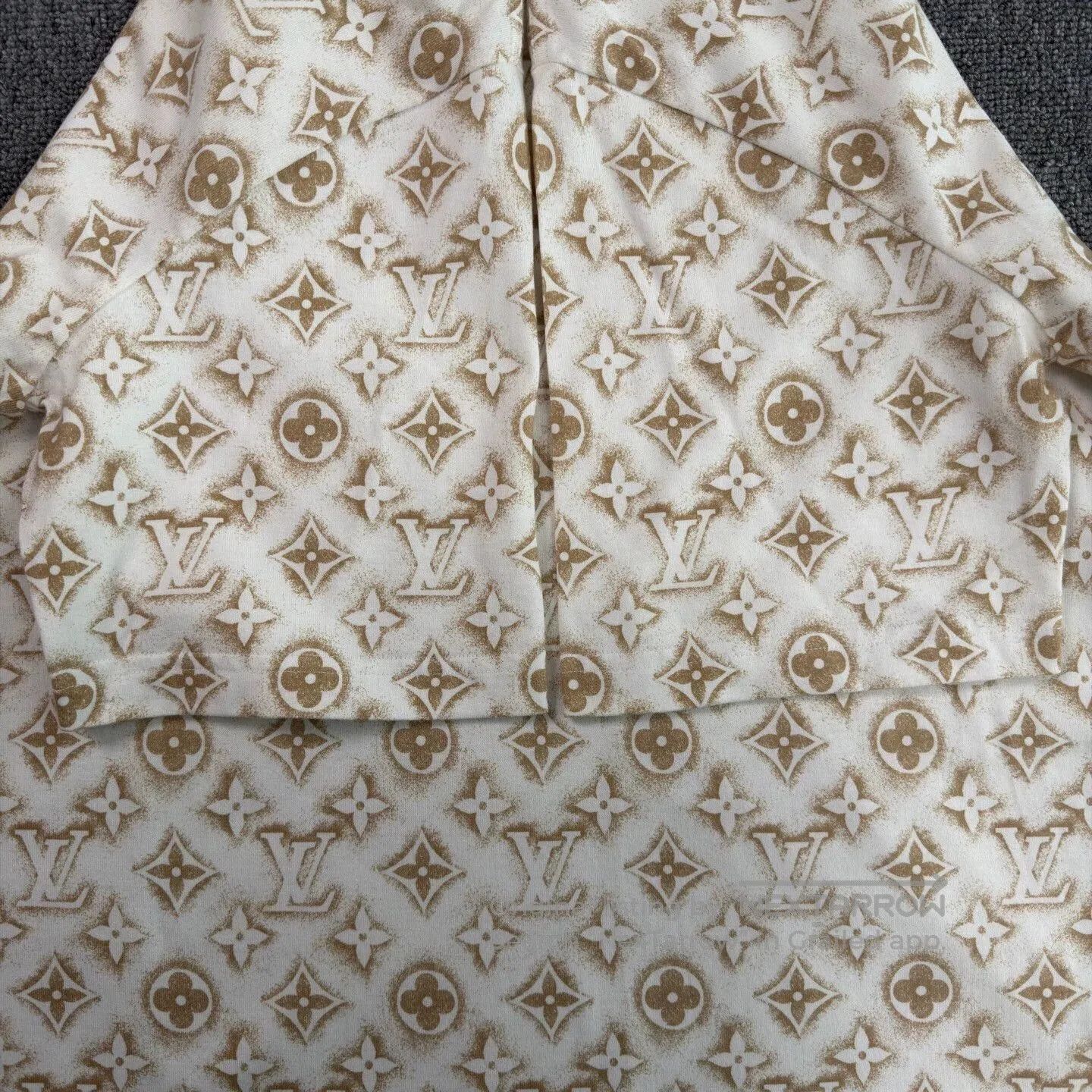 Louis Vuitton Beige Patterned Short Sleeve Shirt - XL. Size US XL / EU 56 / 4 - 6 Thumbnail