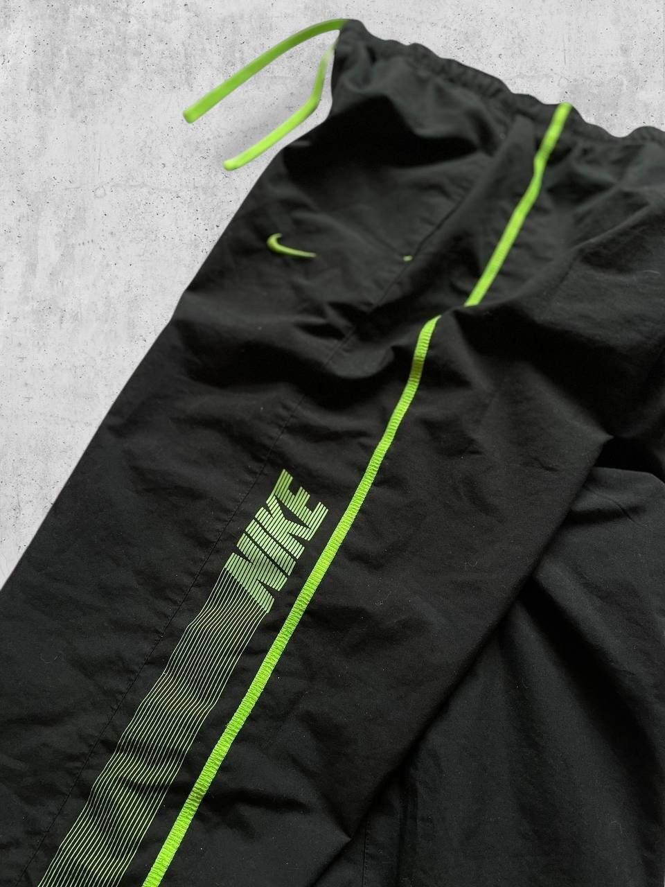 Nike Nike vintage track pants nylon trousers y2k 32 Size US 32 / EU 48 - 2 Thumbnail