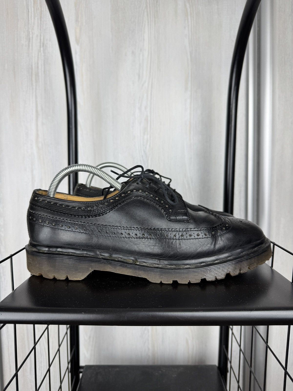 Dr. Martens Dr. Martens Leather Brogue Wingtip Oxfords England shoes Size US 10 / EU 43 - 2 Thumbnail