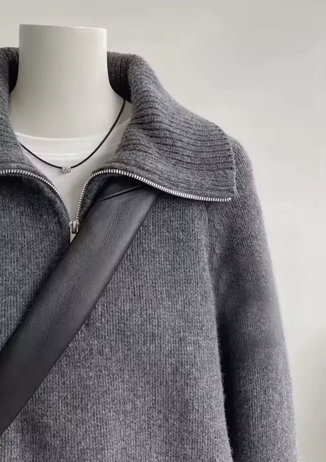 Extreme Cashmere 100% Pure Cashmere Turtleneck Basic Casual Sweater Jumper Size M / US 6-8 / IT 42-44 - 2 Thumbnail