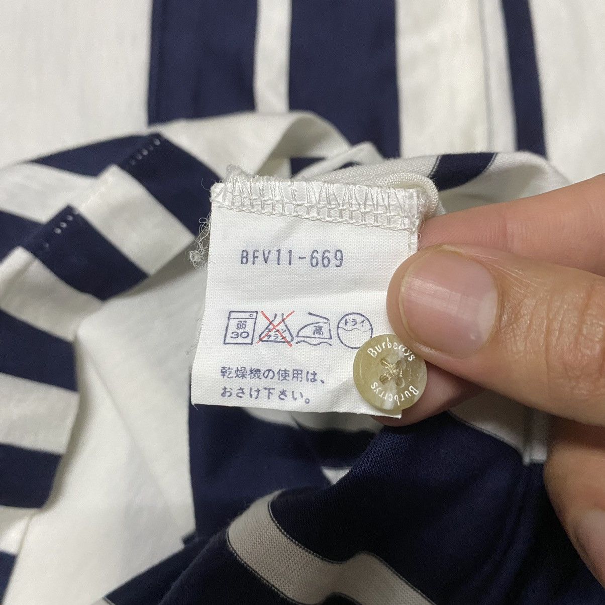 Burberry × Vintage Vintage 90’s Burberrys Polos Casual T Shirt Size US M / EU 48-50 / 2 - 13 Thumbnail