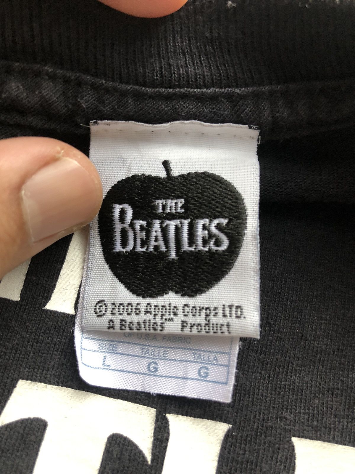 Band Tees Vtg The Beatles 2006 Apple Corp Spellout Logo Shirt Tee Rare Size US L / EU 52-54 / 3 - 7 Thumbnail