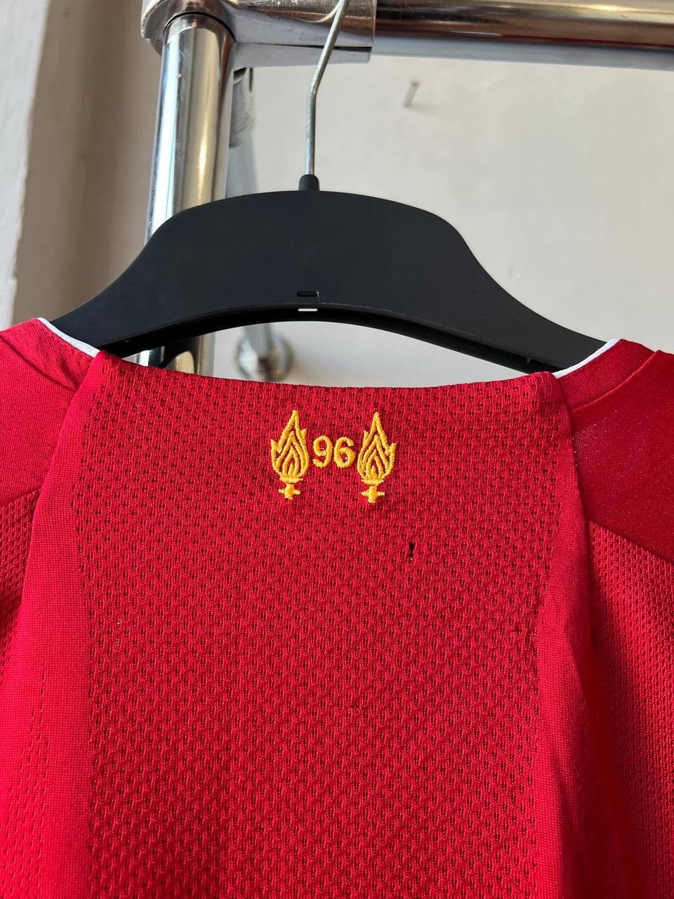 New Balance 2019/20 LIVERPOOL FC HOME SOCCER JERSEY FOOTBALL SHIRT SZ S Size US S / EU 44-46 / 1 - 16 Thumbnail