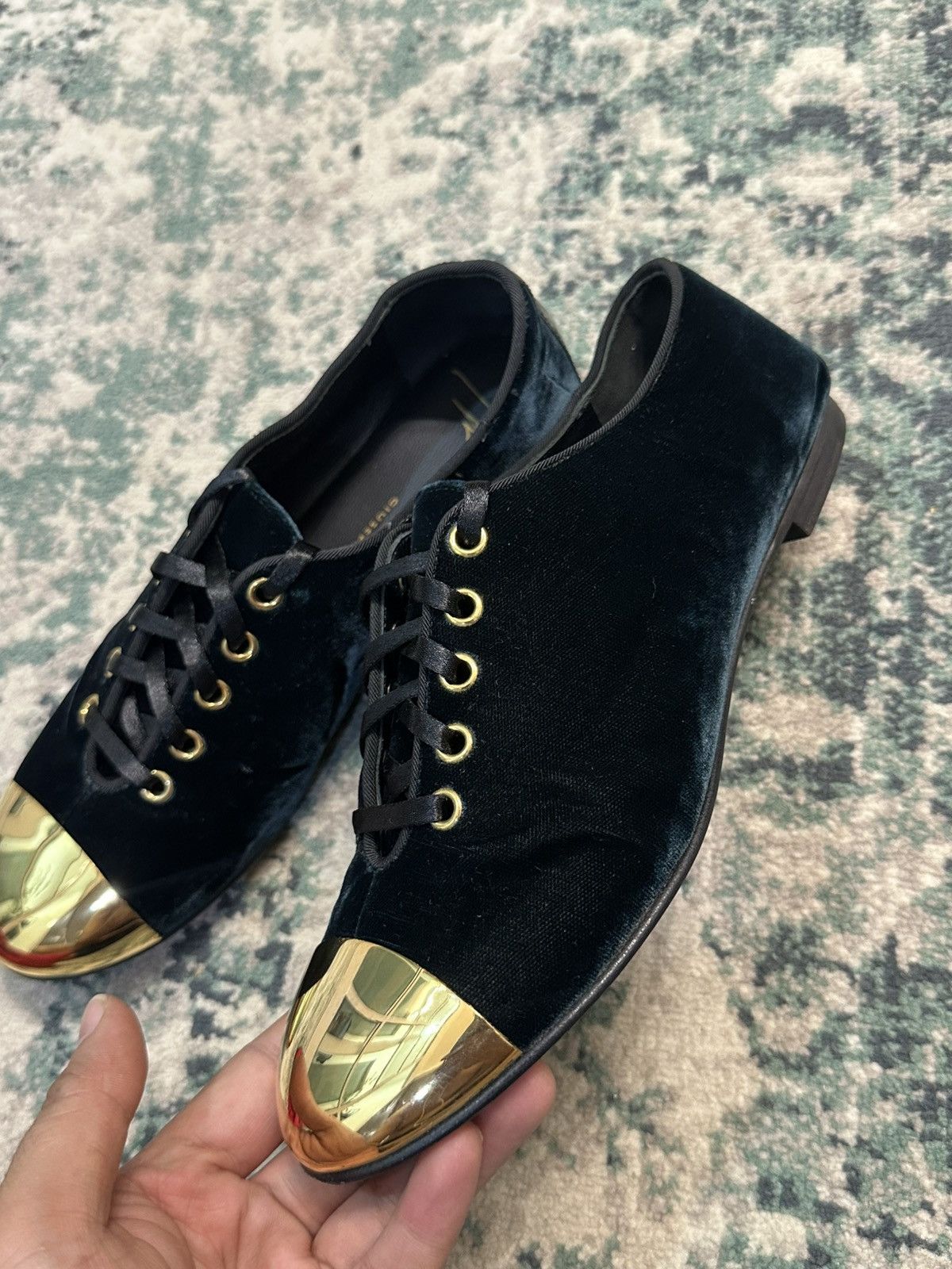 Giuseppe Zanotti Giuseppe Zanotti Black Velvet Metal Cap Toe Oxfords Size 37 Size US 7 / IT 37 - 22 Thumbnail