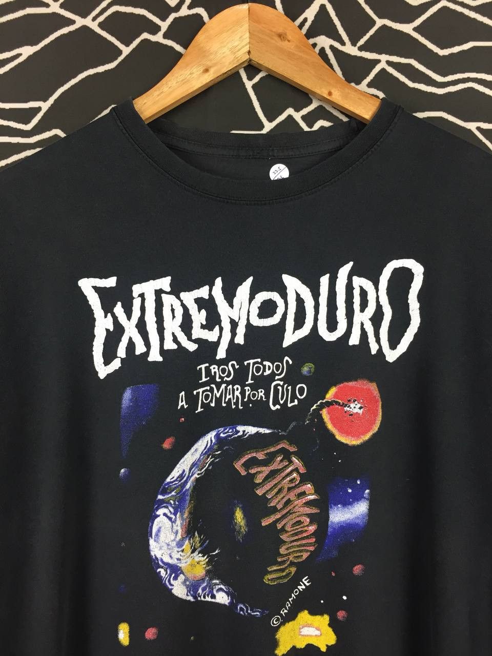 Band Tees × Vintage Extremoduro Spanish Punk Rock Band Tour 2014 Tee Size US L / EU 52-54 / 3 - 3 Thumbnail