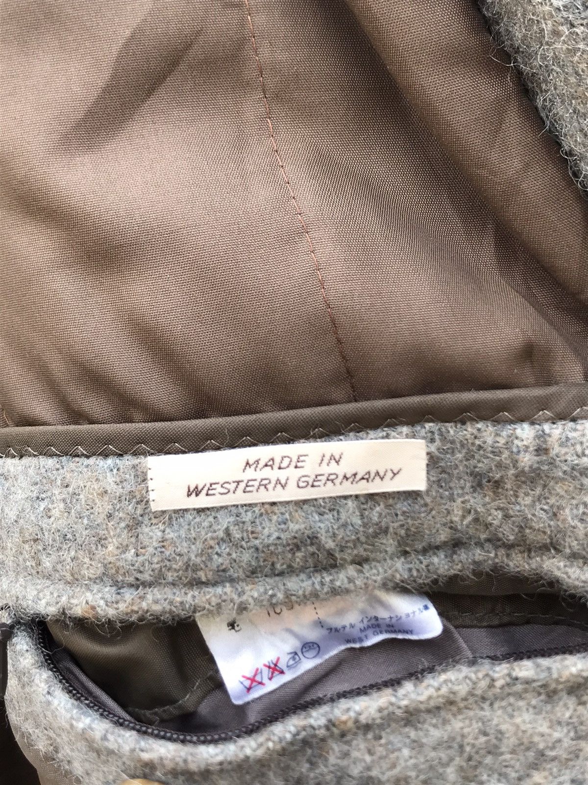Vintage ⚡️Vintage Fashion Of Western Germany Wool Charcoal Jacket Size US M / EU 48-50 / 2 - 6 Thumbnail