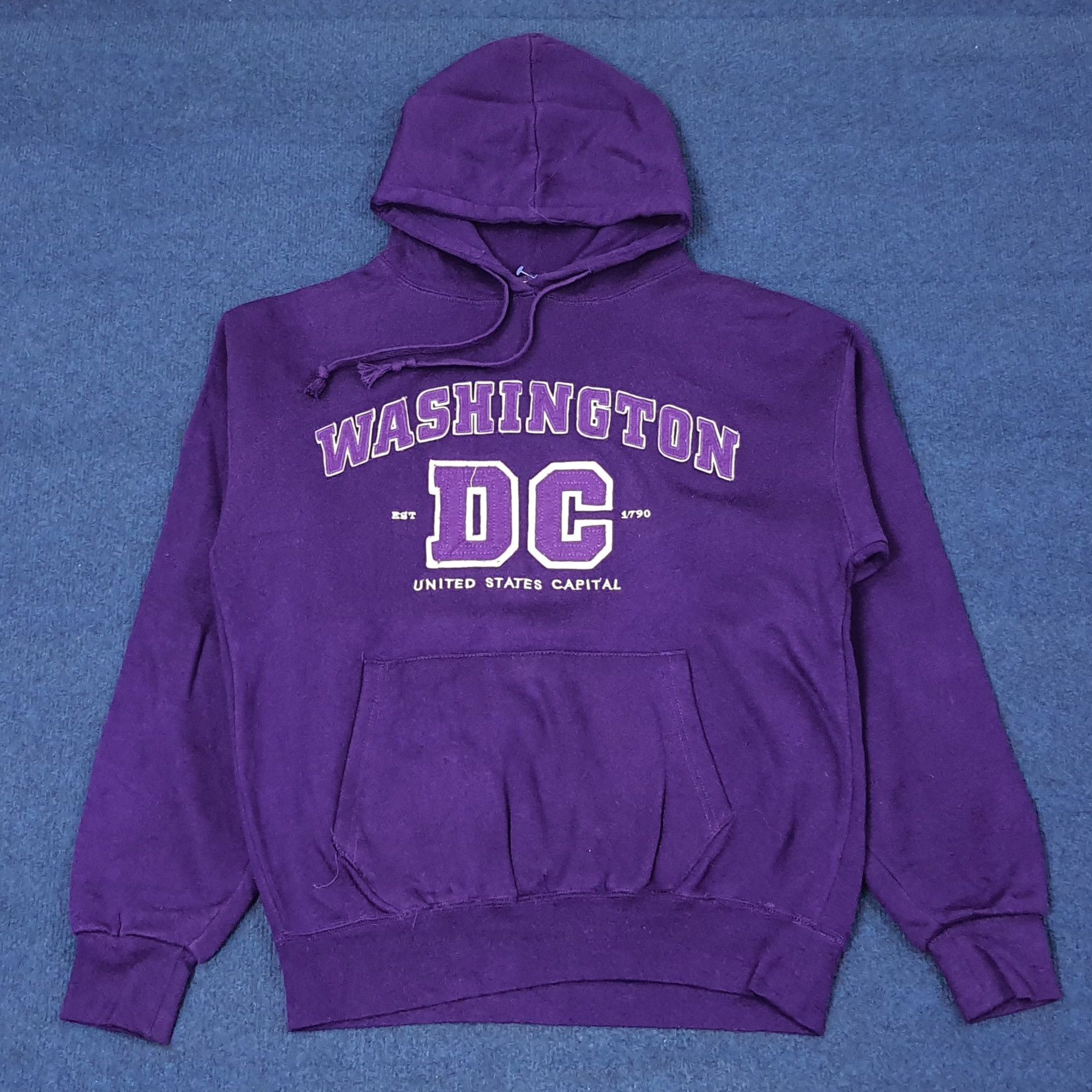 DC Vintage DC Washington United State Capital Hoodie C246N26 Size US M / EU 48-50 / 2 - 1 Thumbnail