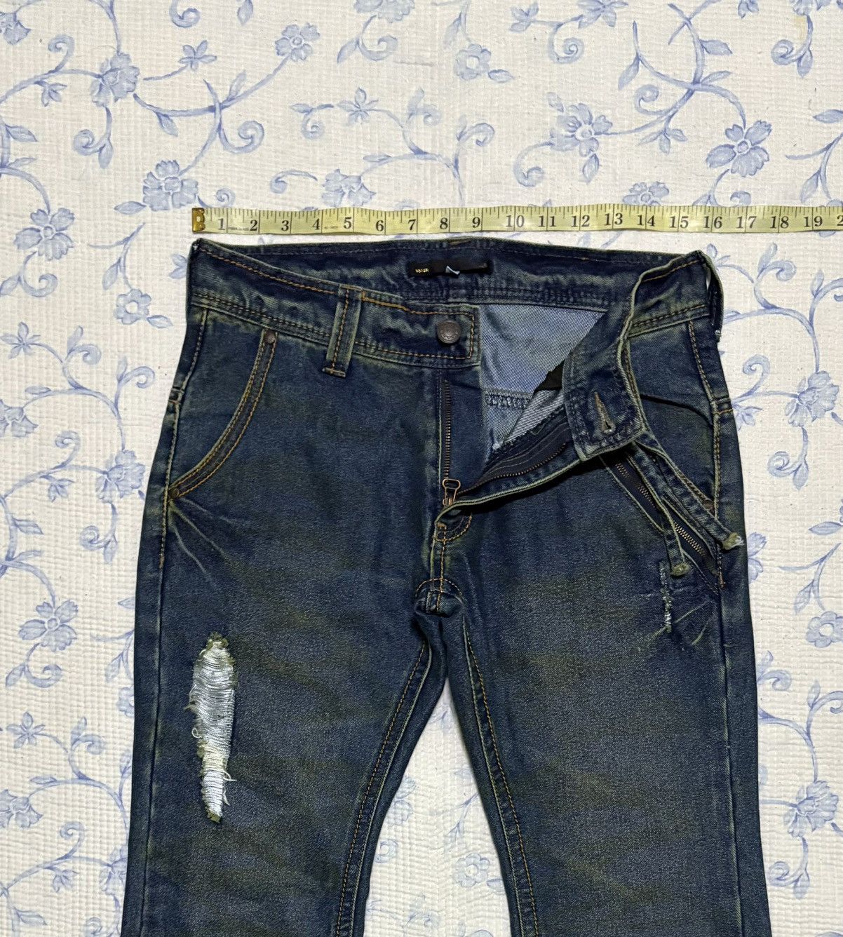 Japanese Brand Japanese Icom Streetwear Flared Jeans Distressed Denim Size US 31 - 4 Thumbnail