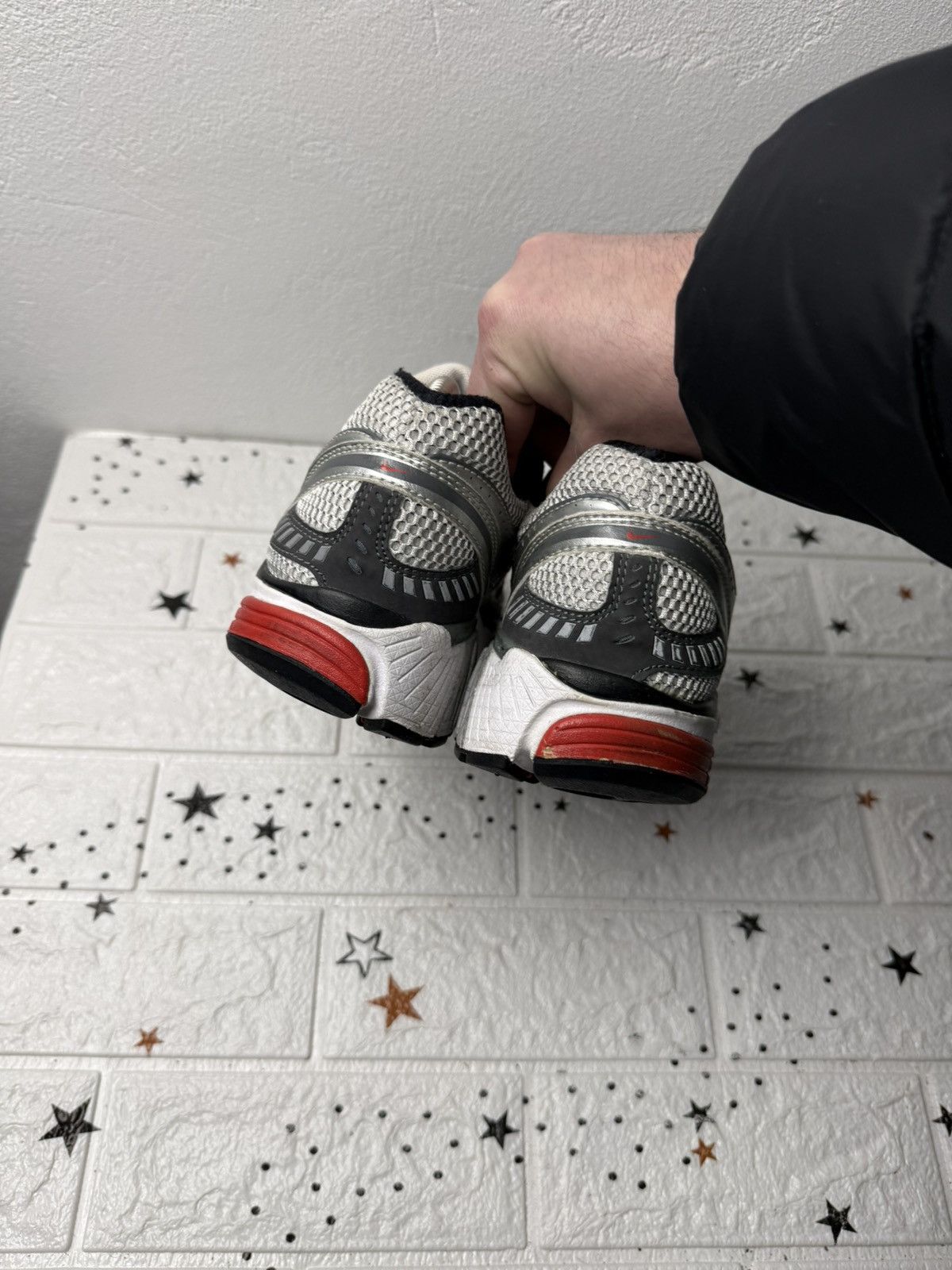 Nike Nike Anodyne Running US9.5 UK8.5 EUR43 Sneakers Silver Size US 9.5 / EU 42-43 - 6 Thumbnail