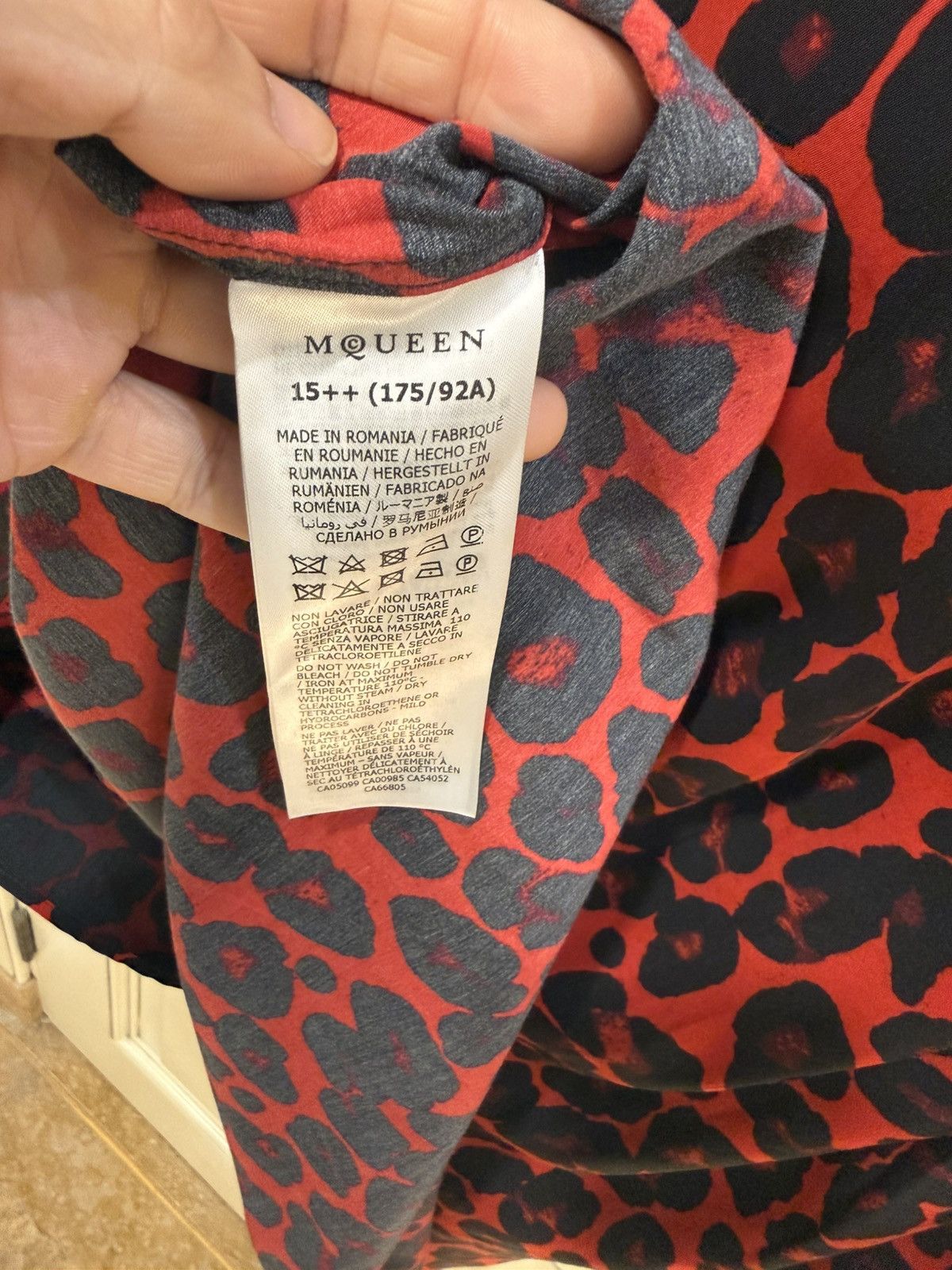 Alexander McQueen Leopard print camp shirt size 15++ Size US M / EU 48-50 / 2 - 13 Thumbnail