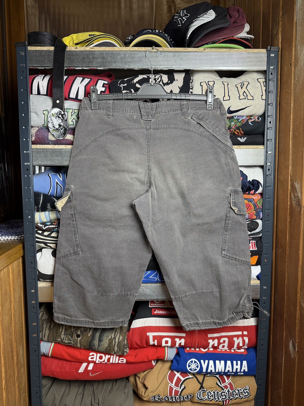 Nike Nike vintage cargo shorts Size US 34 / EU 50 - 2 Thumbnail