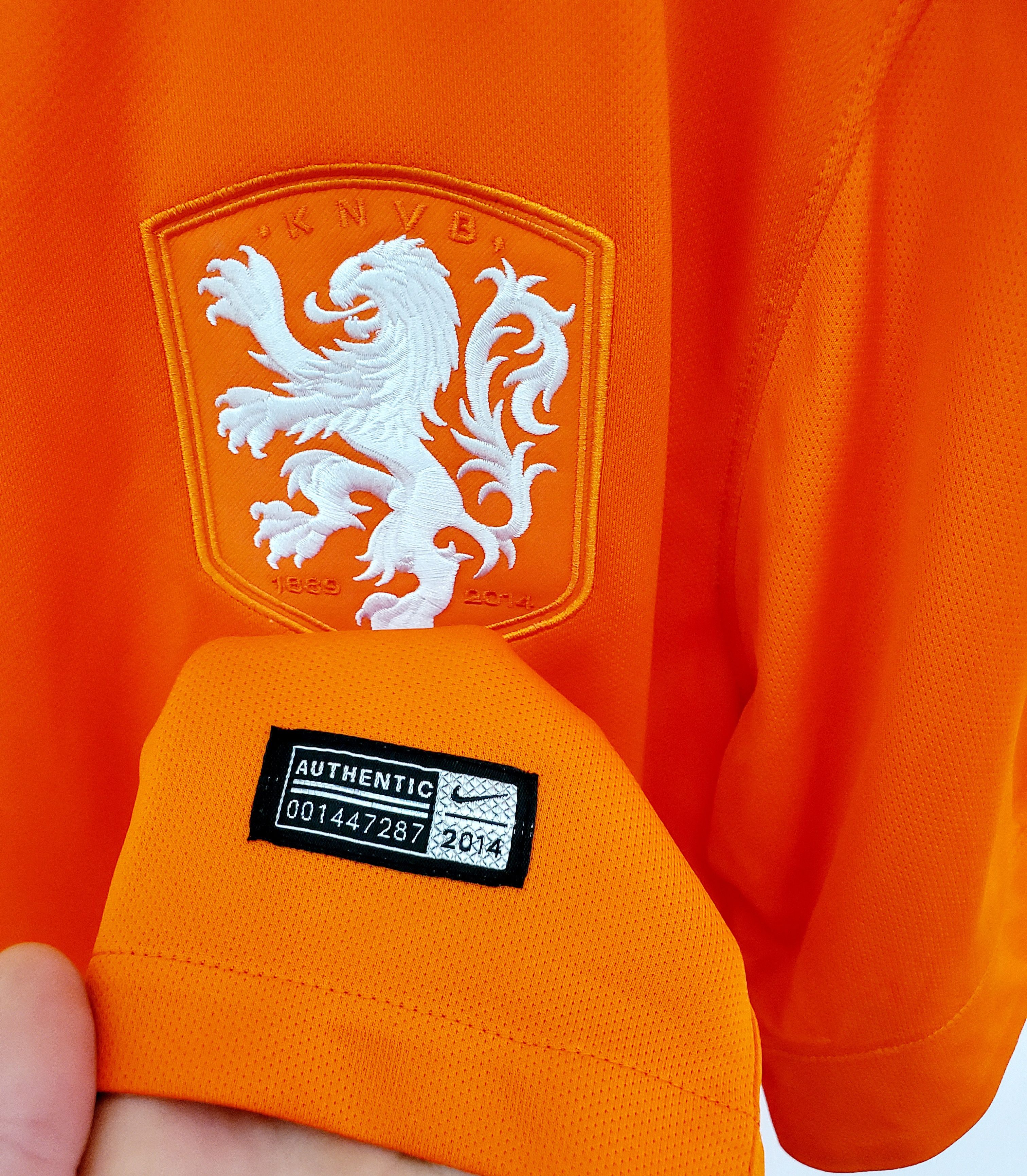 Nike NETHERLANDS 2014 2015 HOME SOCCER JERSEY new condition L Size US L / EU 52-54 / 3 - 5 Thumbnail