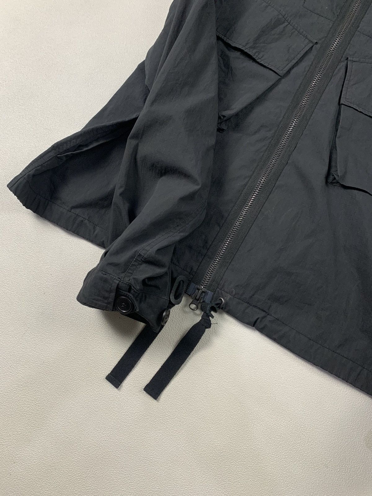 FrizmWORKS Frimzwork smocked hooded jacket Size US L / EU 52-54 / 3 - 4 Thumbnail