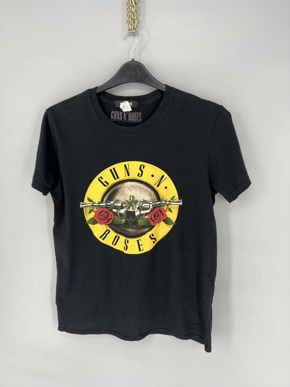 Band Tees Vintage Guns N’ Roses 🌹 Big Logo Double Sided T-Shirt Size US M / EU 48-50 / 2 - 3 Thumbnail
