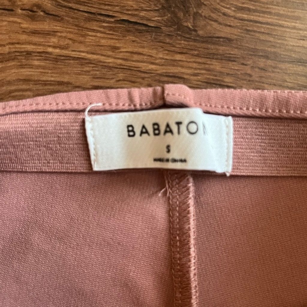 Aritzia 🌸 Babaton Dressy Biker / Bermuda Shorts – Soft Pink 🌸 Size 24" / US 00 / IT 34 - 2 Thumbnail