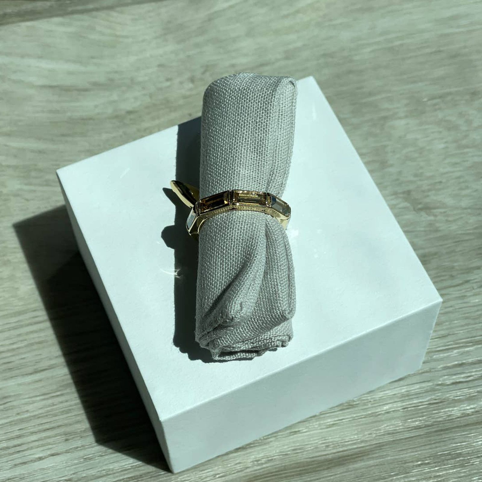 Swarovski Swarovski Atelier Wonder Woman ring Size 6 / EUR 52 Size ONE SIZE - 6 Thumbnail