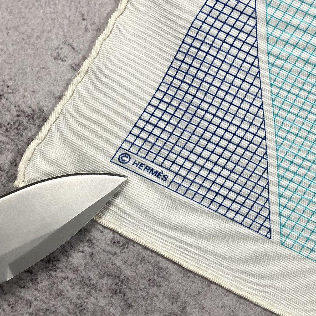 Hermes Hermes Paris Silk Blue White H Logo Geometric Scarf Carre Size ONE SIZE - 13 Thumbnail