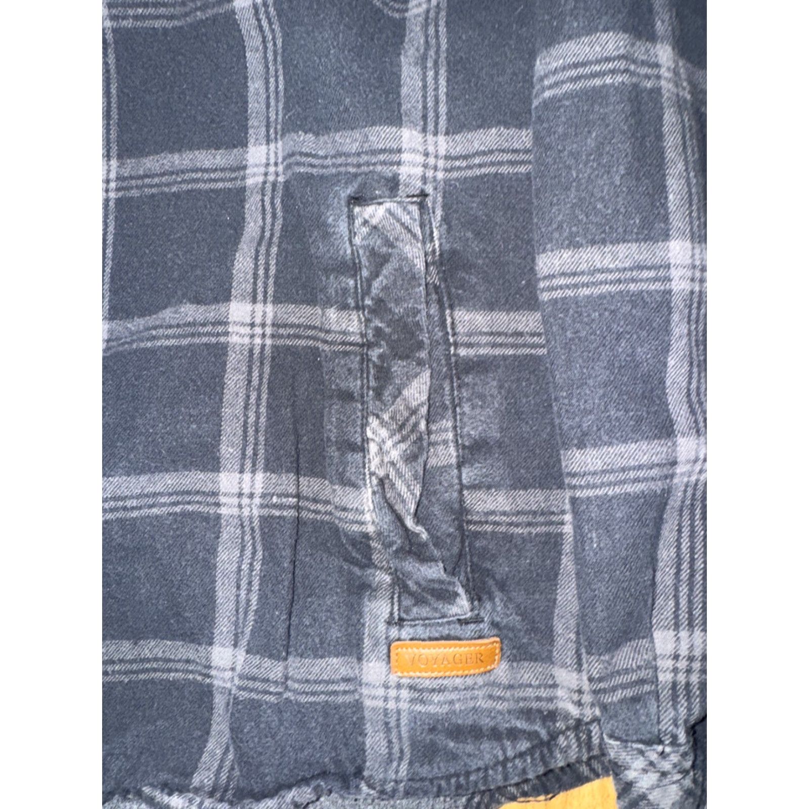 Vintage Vikt Voyager Thermal Lined Flannel Shirt Black Gray Plaid Heavyweight USA Made Large Shirt Mens Regular Size L Size US L / EU 52-54 / 3 - 2 Thumbnail