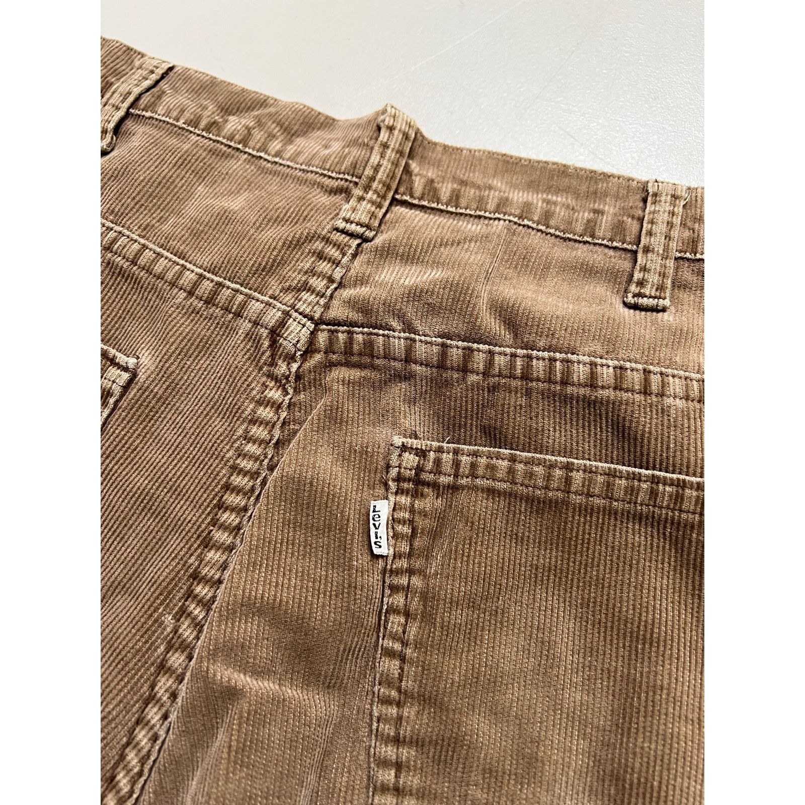 Levi's Vintage Levi’s 646 Brown Corduroy Flared Bell Bottoms 35x30 Size US 35 - 5 Thumbnail