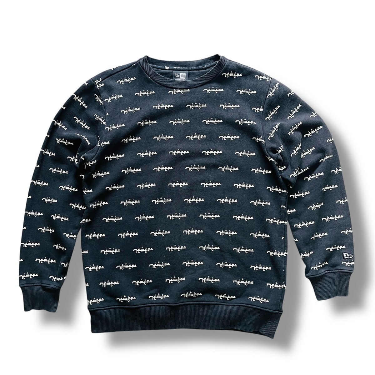 New Era New Era Full Print Monogram Sweater Size US M / EU 48-50 / 2 - 1 Thumbnail