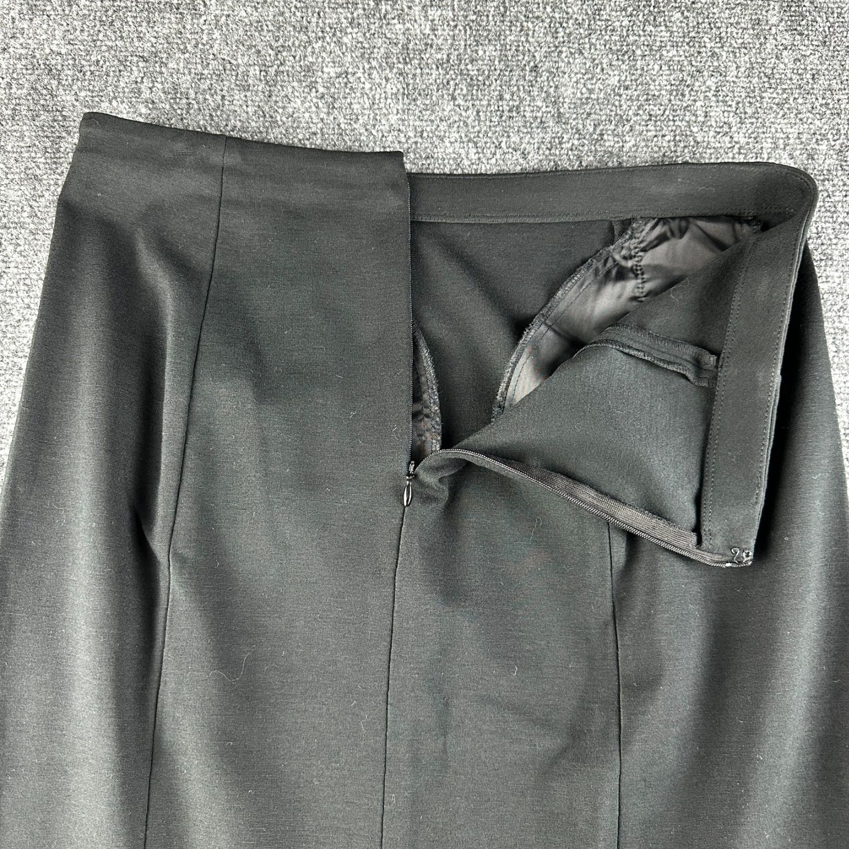 Ann Taylor Ann Taylor Skirt Womens 6 Pencil Black Stretch Back Zip Faux Leather Trim Size 28" / US 6 / IT 42 - 5 Thumbnail