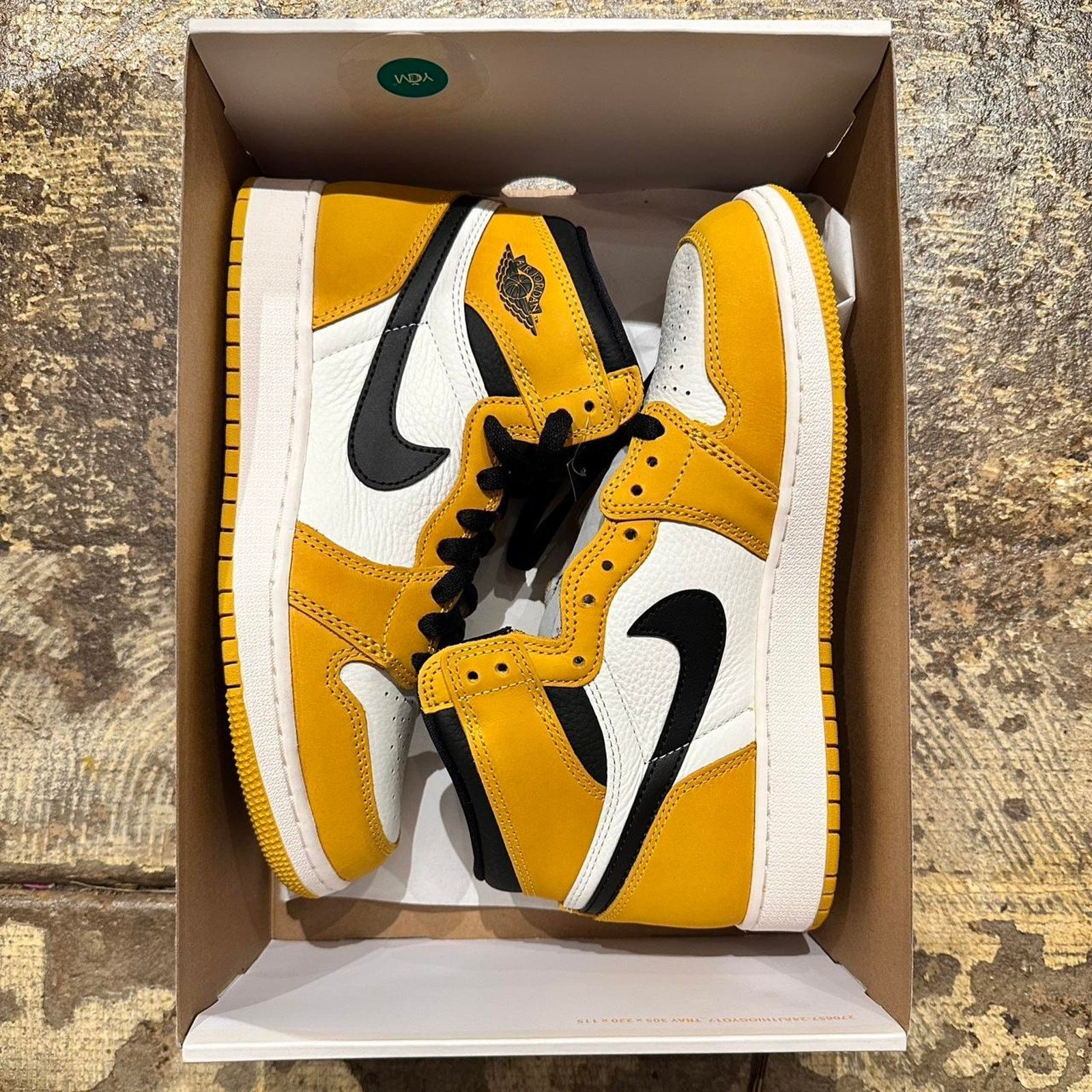Nike Air jordan 1 retro Size US 6.5 / EU 39-40 - 7 Thumbnail