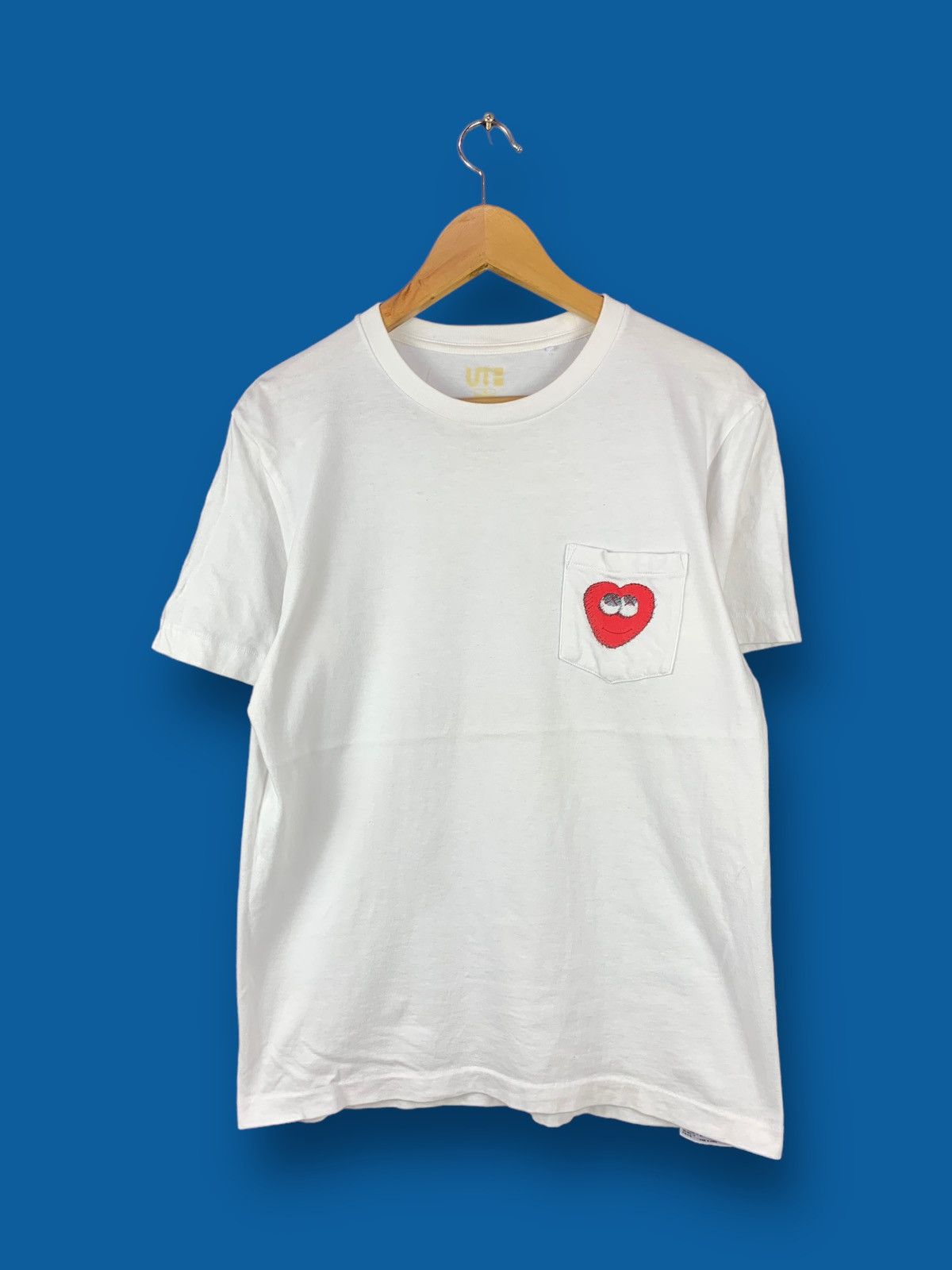 Uniqlo Steals! Kaws Uniqlo Pocket Tee Size US M / EU 48-50 / 2 - 1 Thumbnail