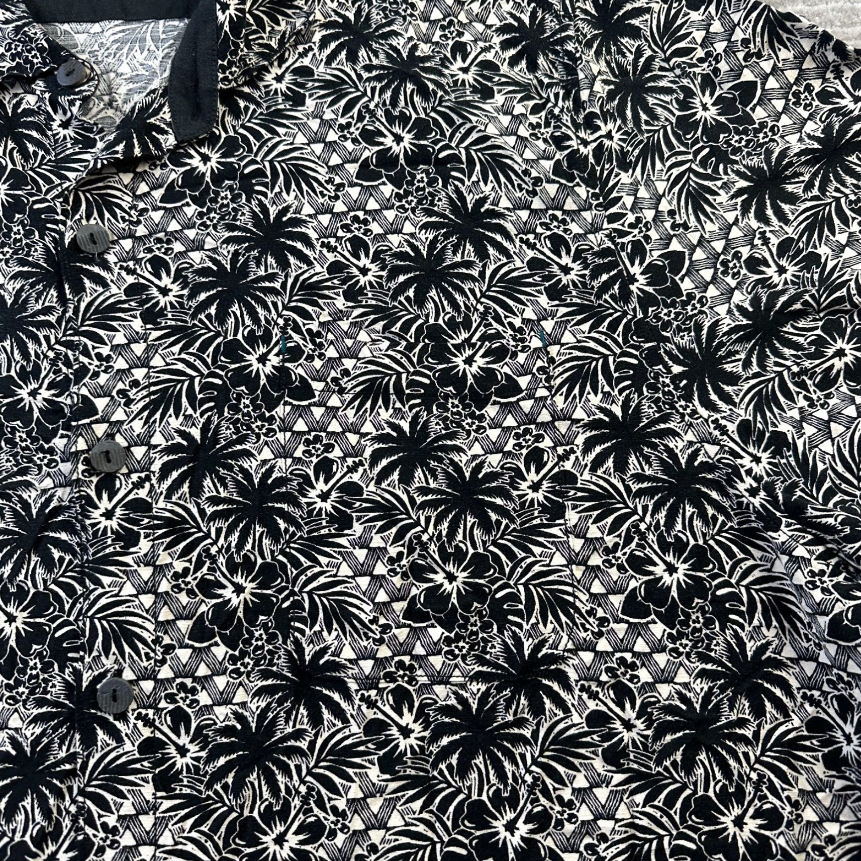 Tommy Bahama Tommy Bahama Shirt Mens 2XL Short Sleeve Black Camp Veracruz Cay Size US XXL / EU 58 / 5 - 4 Thumbnail