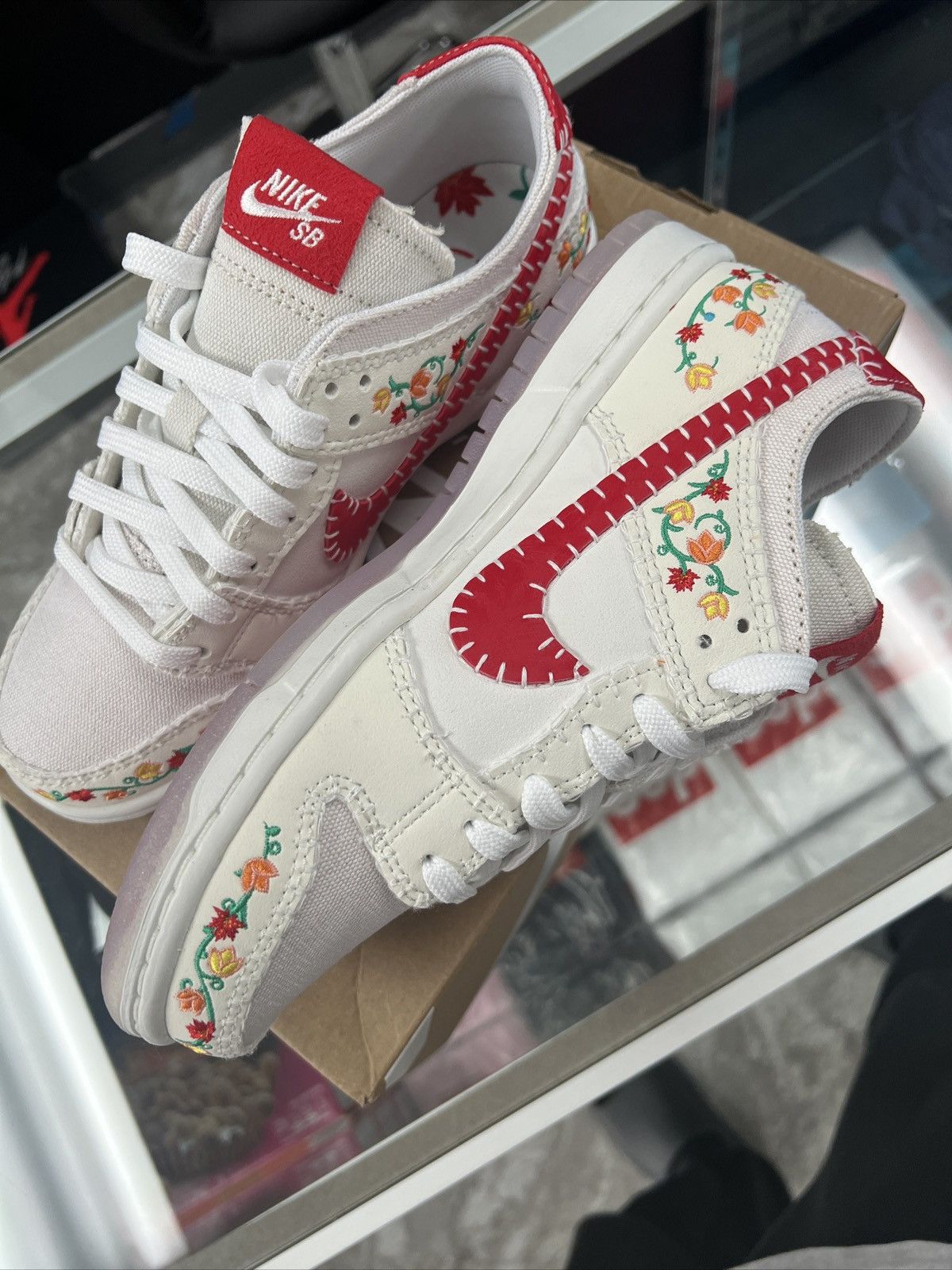 Nike Nike dunk sb low Decon n7 red Size US 5.5 / EU 38 - 6 Thumbnail