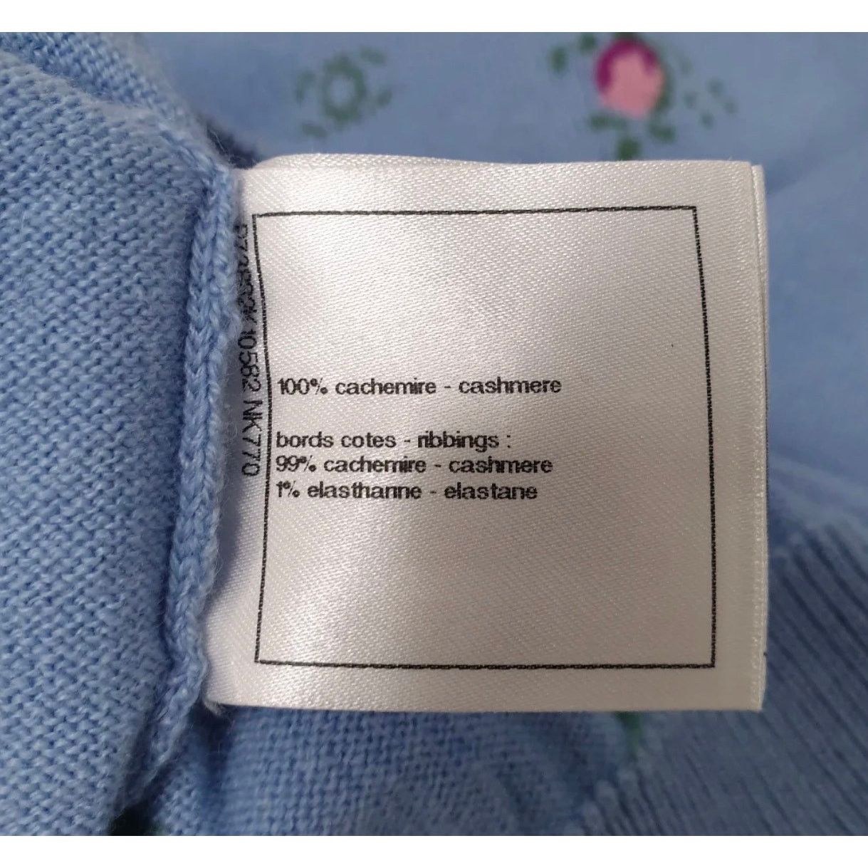 Chanel CHANEL Light Blue Floral Cashmere Knit Polo Top Sz. 38 Size S / US 4 / IT 40 - 7 Thumbnail
