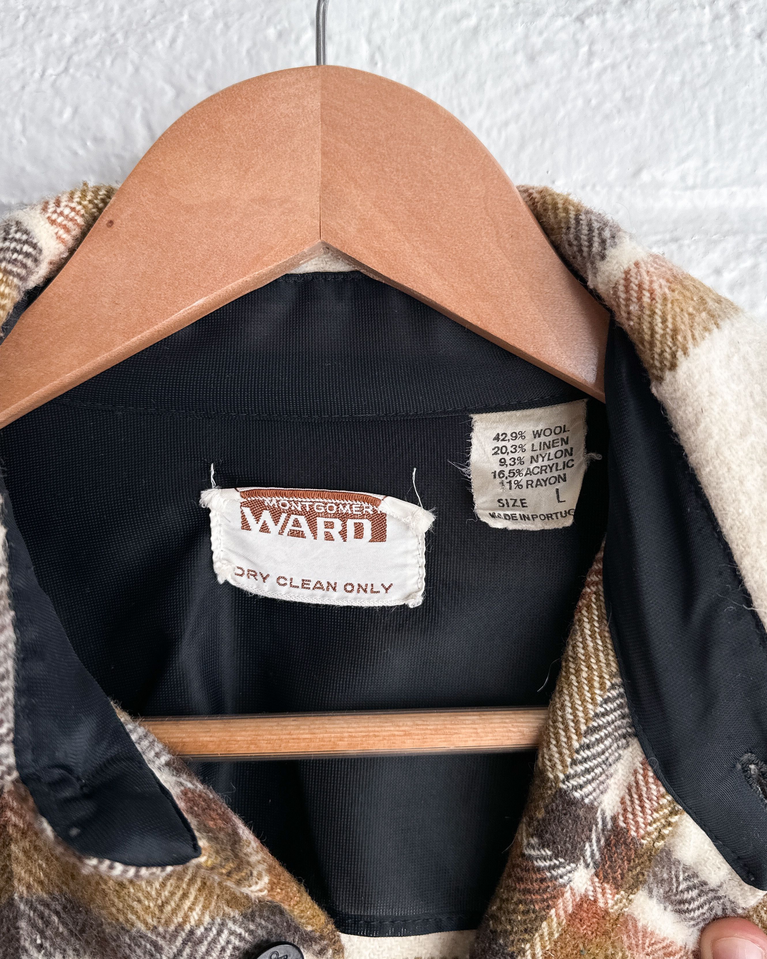 Vintage Vintage 1970s Montgomery Ward Wool Blend Cream Plaid Flannel Size US L / EU 52-54 / 3 - 4 Thumbnail