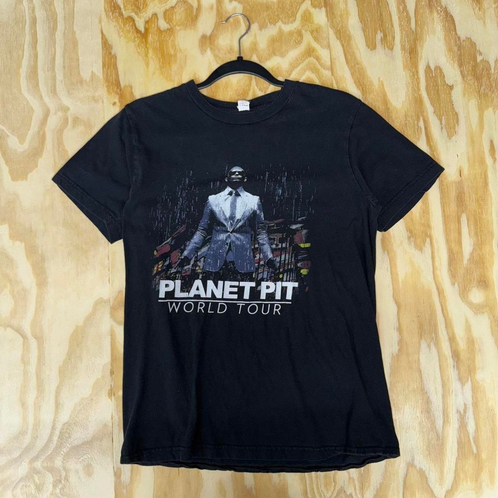 Tultex Vintage 2012 planet pit pitbull world tour mr worldwide tee Size US S / EU 44-46 / 1 - 1 Thumbnail