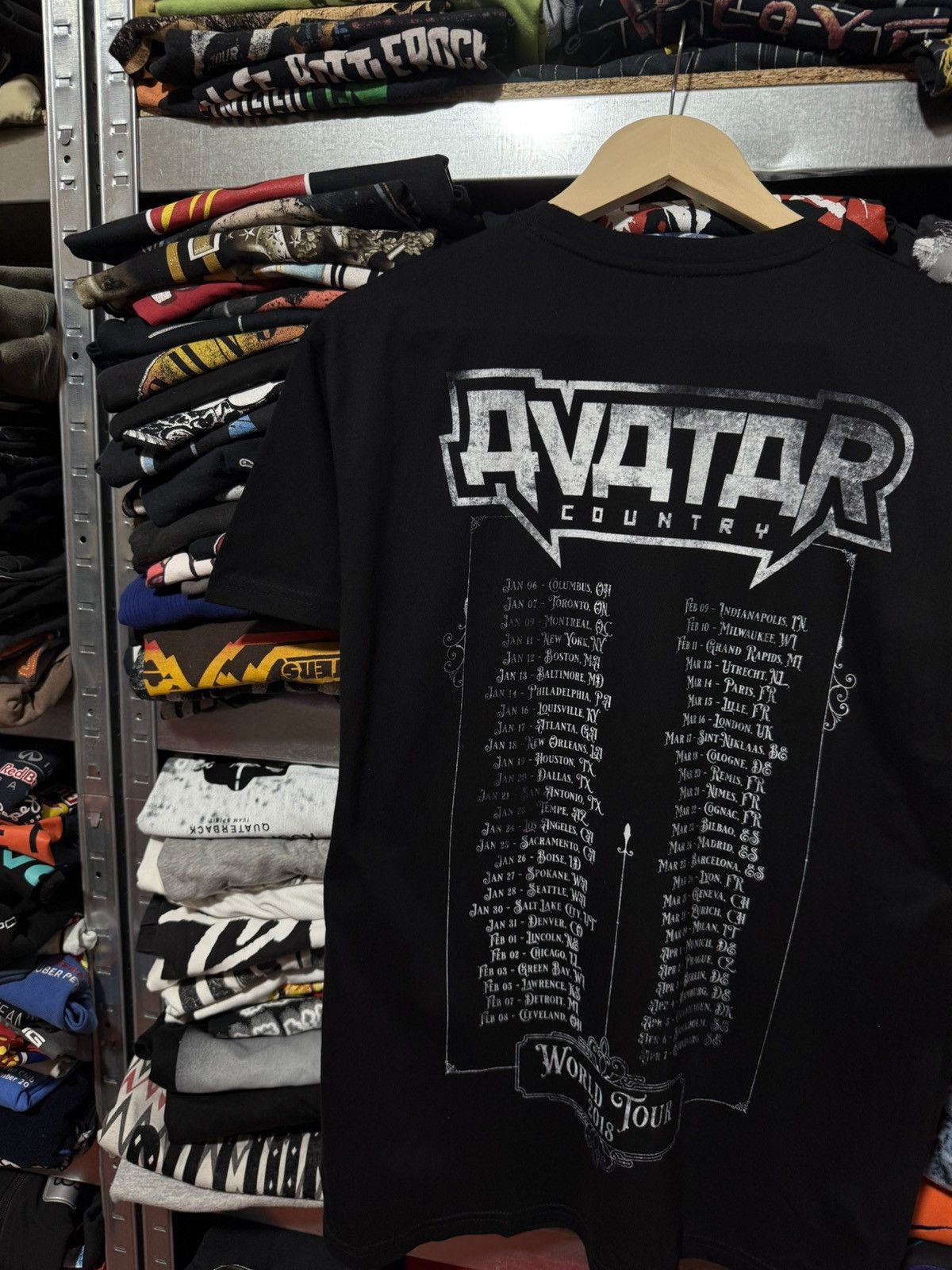 Band Tees Vintage Avatar Grand Noir Country World Tour 2018 T-Shirt Size US L / EU 52-54 / 3 - 4 Thumbnail