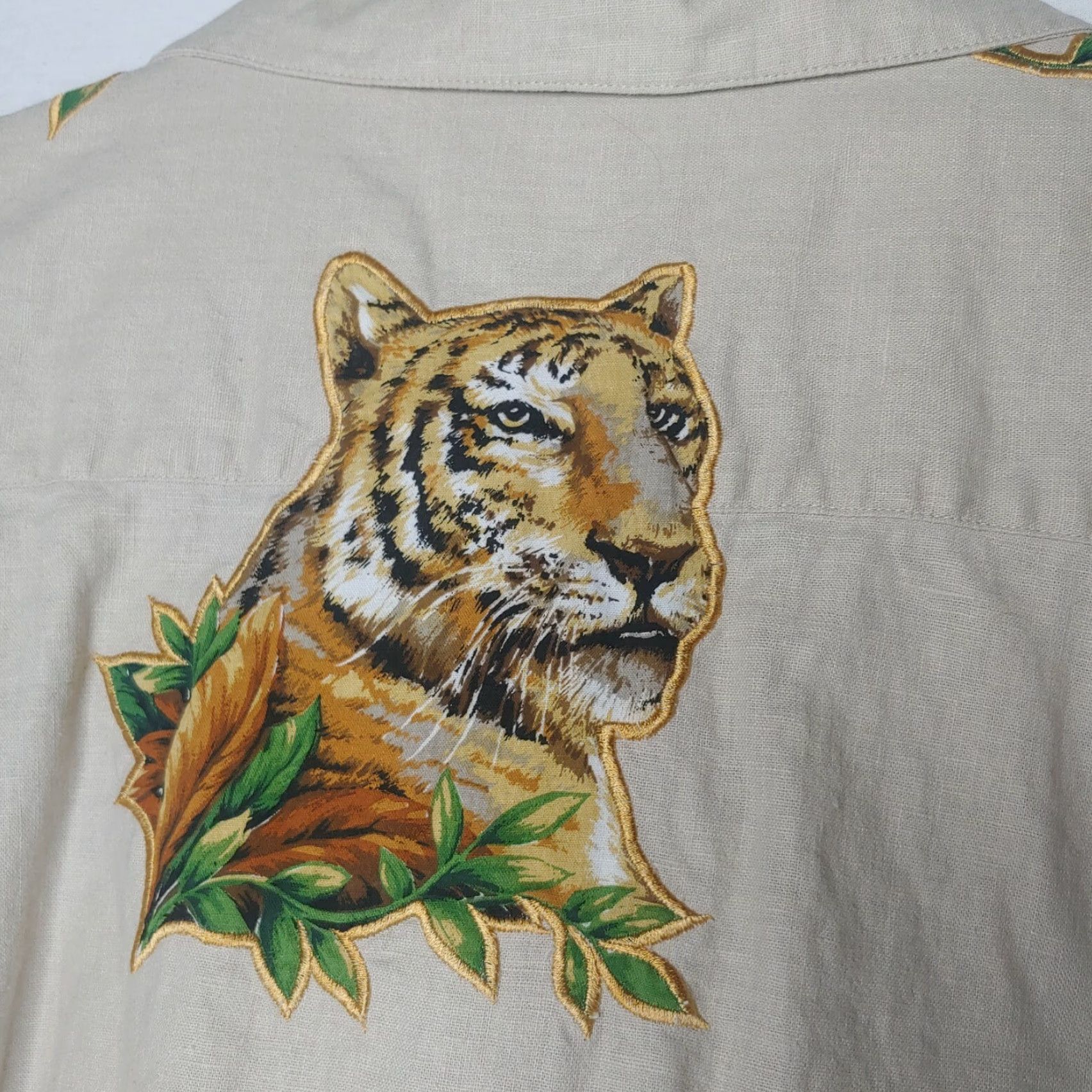 Quacker Factory The Quacker Factory Blouse Large Animal Print Linen Shirt with Rhinestones for Women, Brown, Safari Theme Size L / US 10 / IT 46 - 5 Thumbnail
