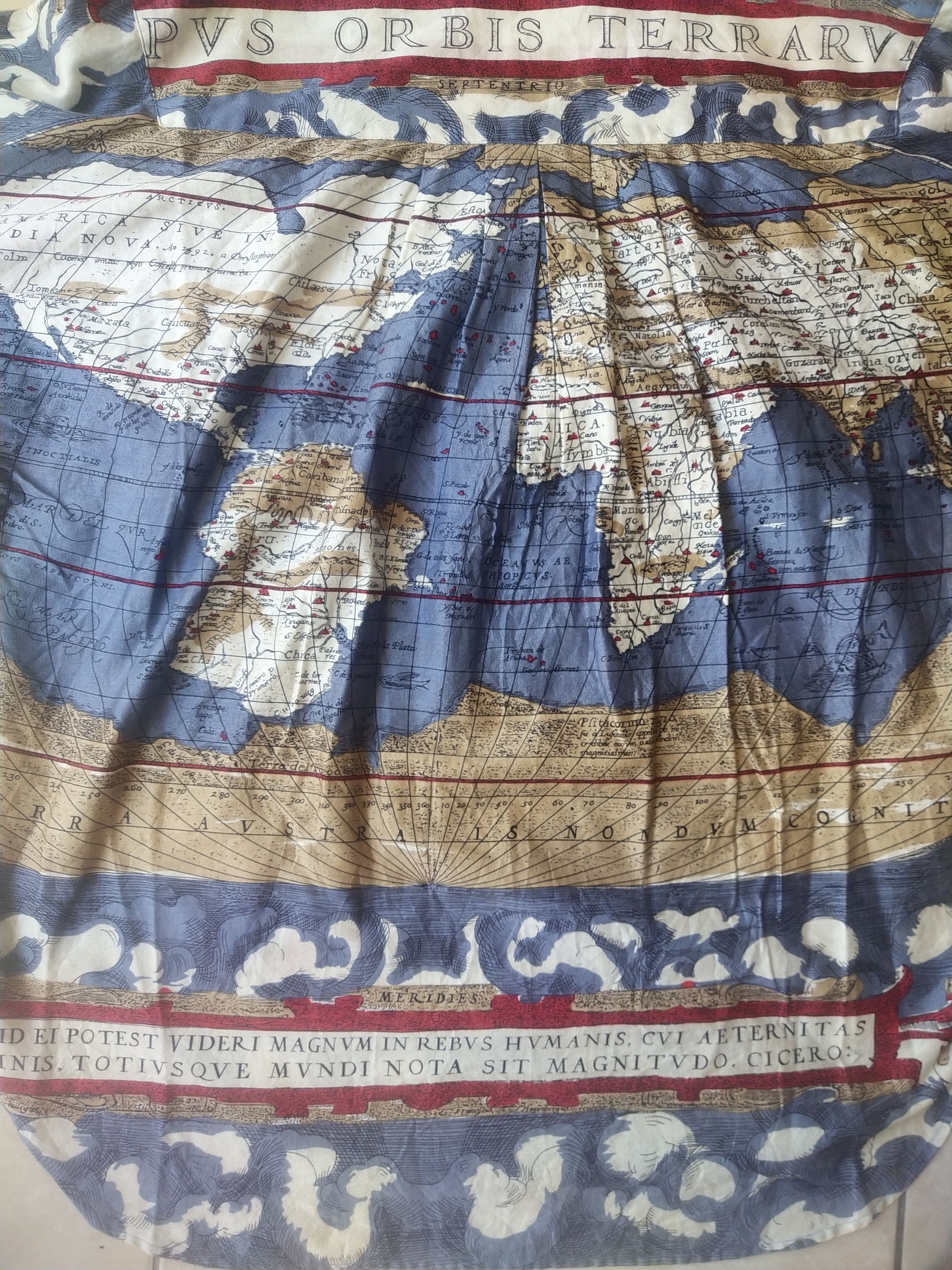 Vintage Vintage Fresa World Map Print Shirt Japan Graphic Size US M / EU 48-50 / 2 - 8 Thumbnail