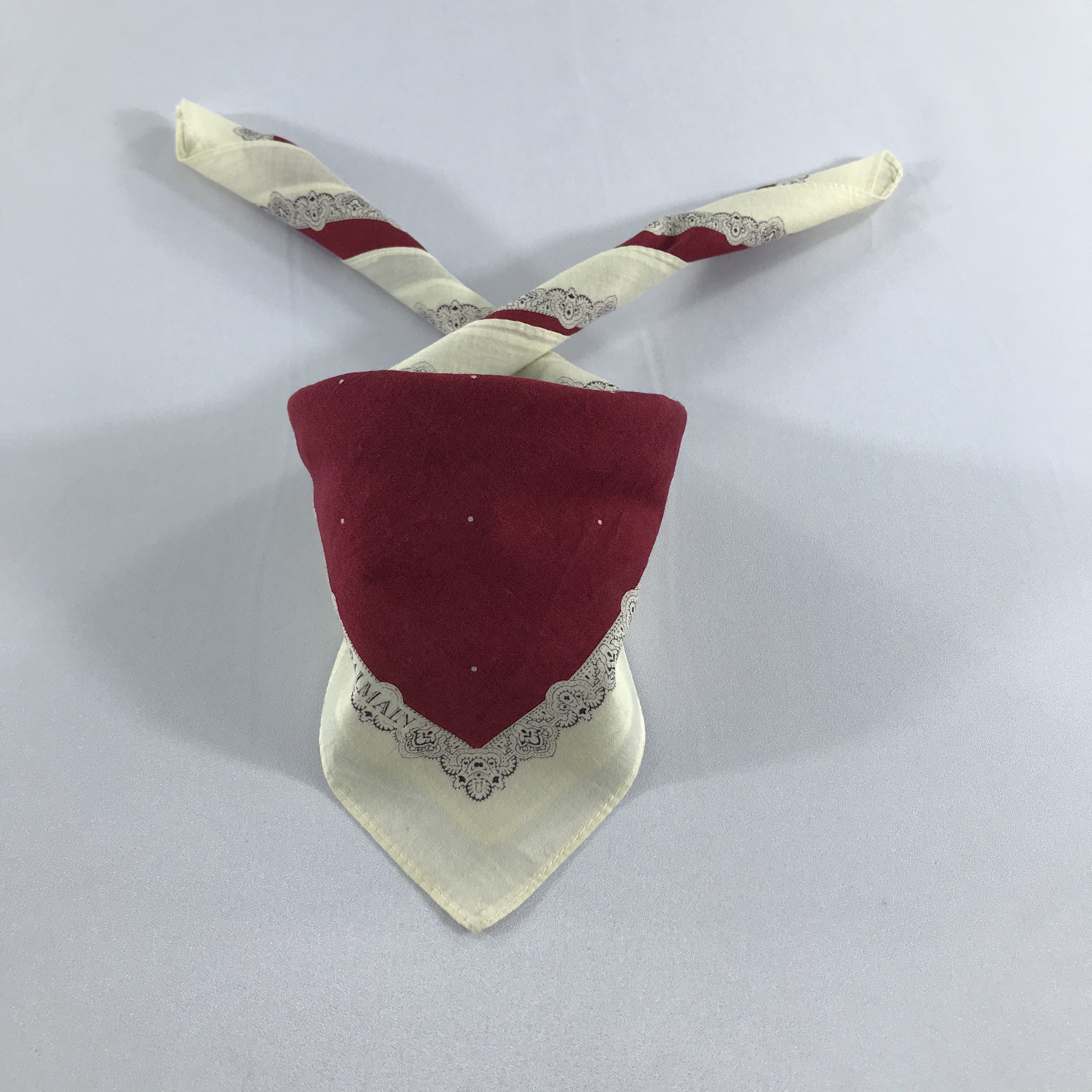 Pierre Balmain Pierre Balmain Handkerchief Neckerchief Bandana H1220 Size ONE SIZE - 1 Thumbnail