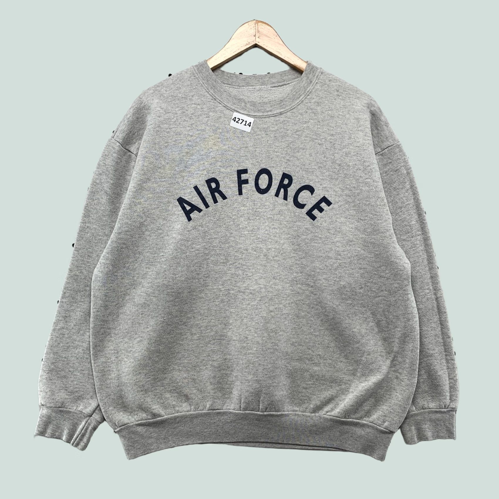 Vintage VINTAGE Air Force Crewneck Sweatshirt Mens L Gray Long Sleeve Pullover USA 90s Size US L / EU 52-54 / 3 - 1 Thumbnail