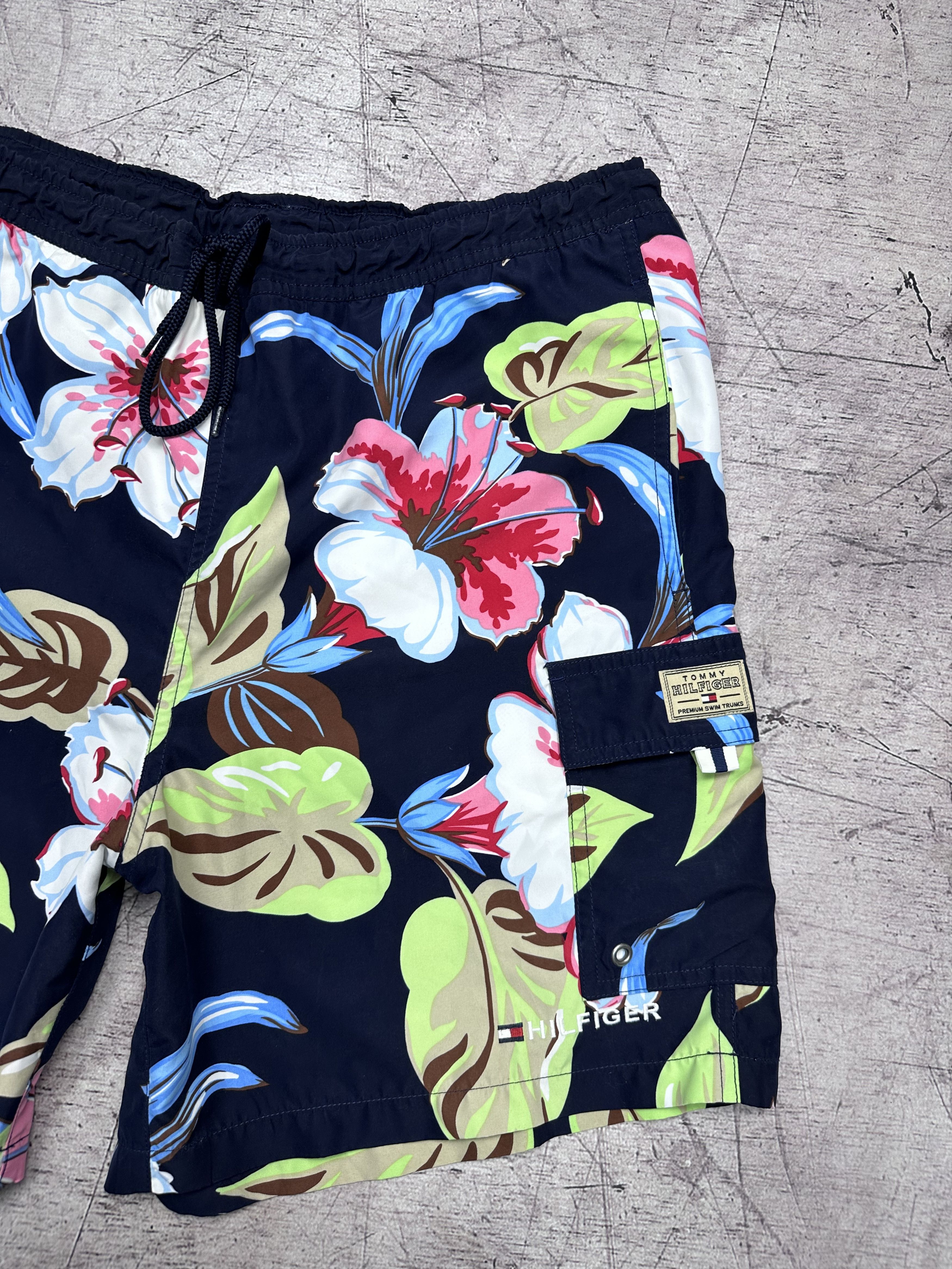 Tommy Hilfiger Tommy Hilfiger Vintage Mens Nylon Swim Shorts Size US 32 / EU 48 - 2 Thumbnail