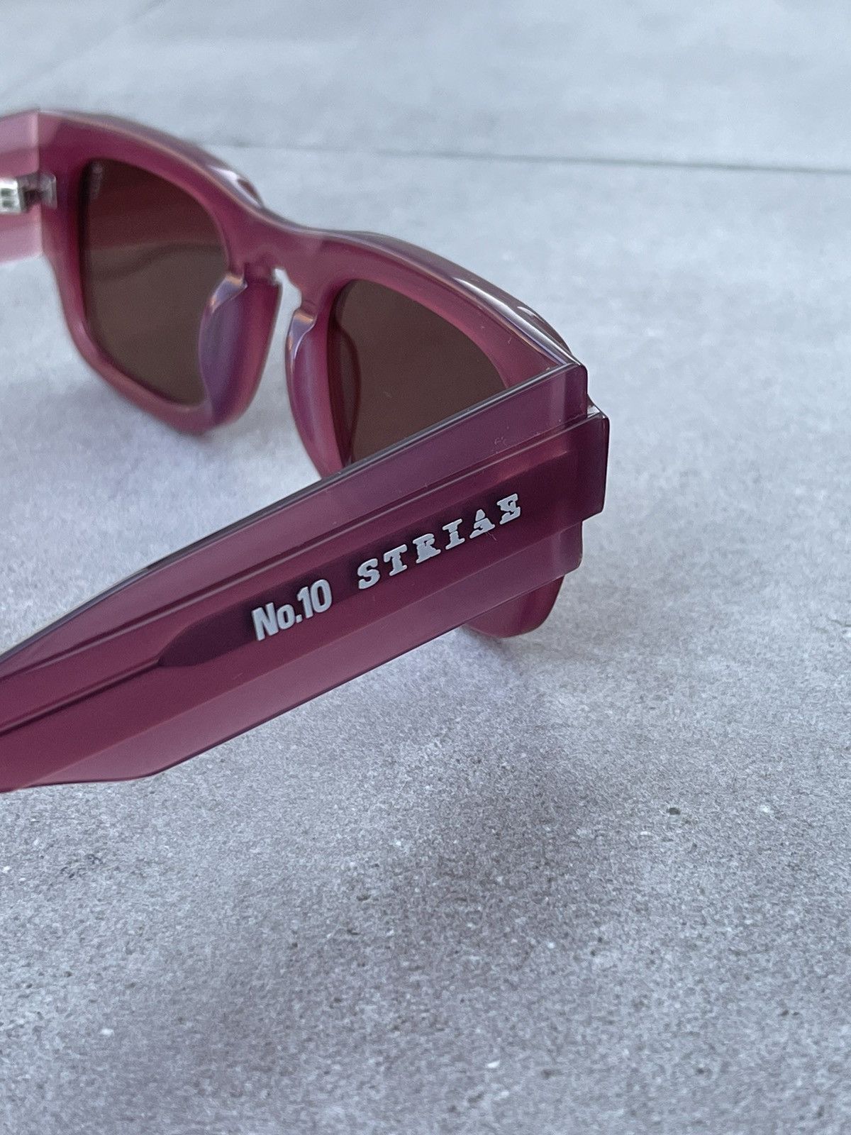 Alexander McQueen !DS! Alexander Mcqueen MQ0359S Tiny Violet Square Sunglasses Size ONE SIZE - 11 Thumbnail