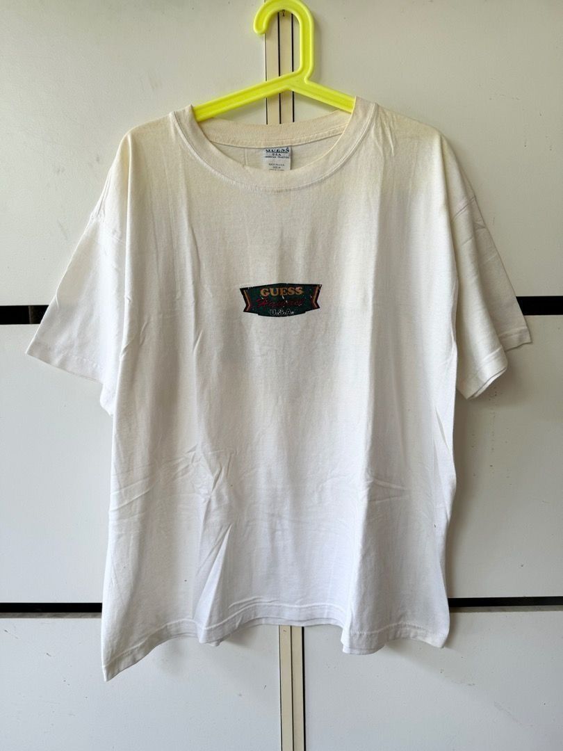 Guess VINTAGE 1996 GUESS HAWAII T SHIRT Size US M / EU 48-50 / 2 - 1 Thumbnail