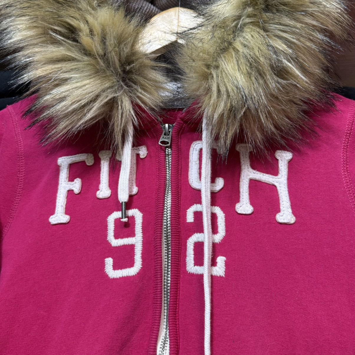 Abercrombie & Fitch 📌 Crazy Y2K Abercrombie & Fitch Y2K Faux Fur Zip-Hoodie Size M / US 6-8 / IT 42-44 - 3 Thumbnail