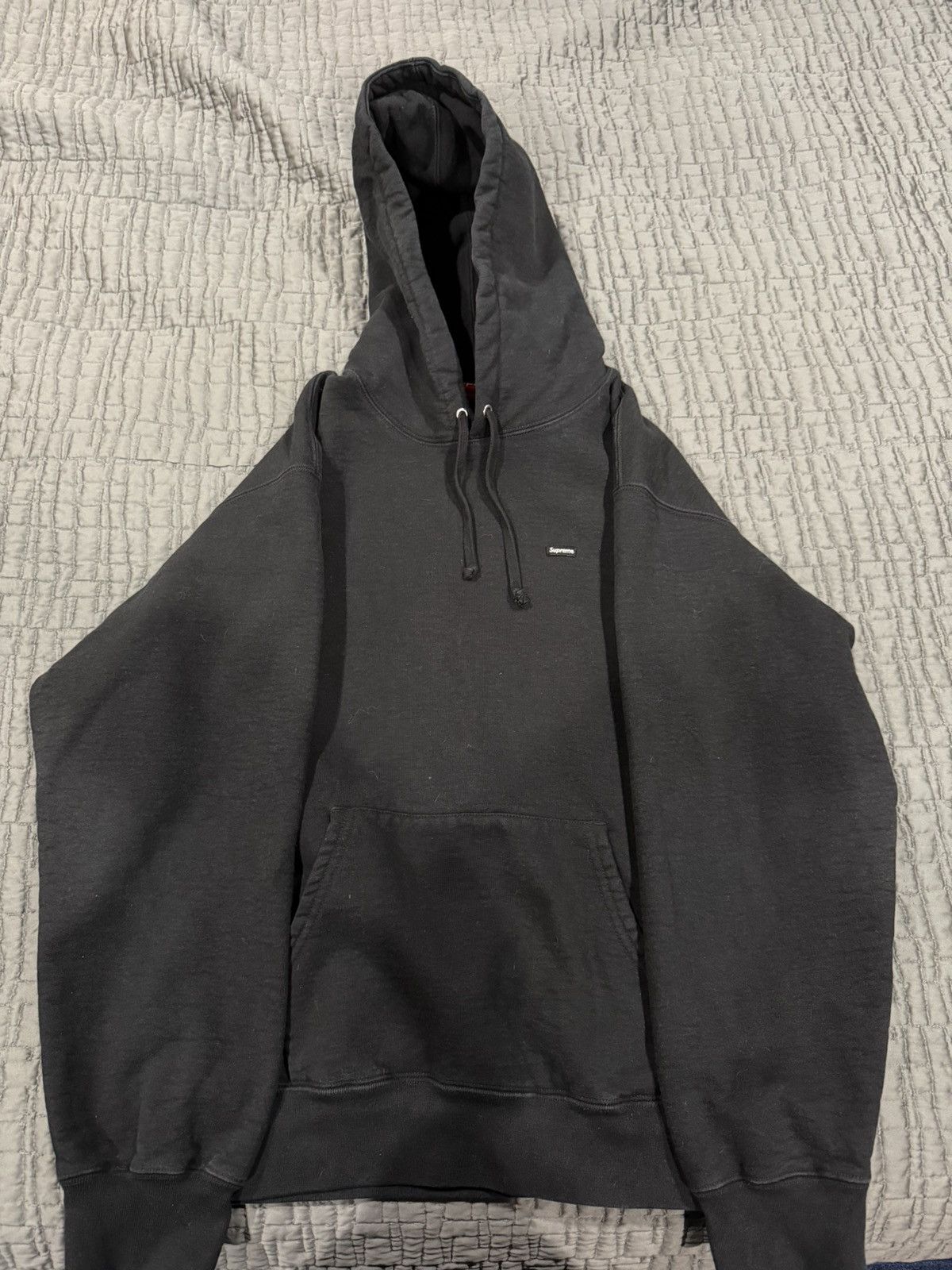 Supreme Supreme Small Box Hooded Sweatshirt (SS22) Size US L / EU 52-54 / 3 - 1 Thumbnail