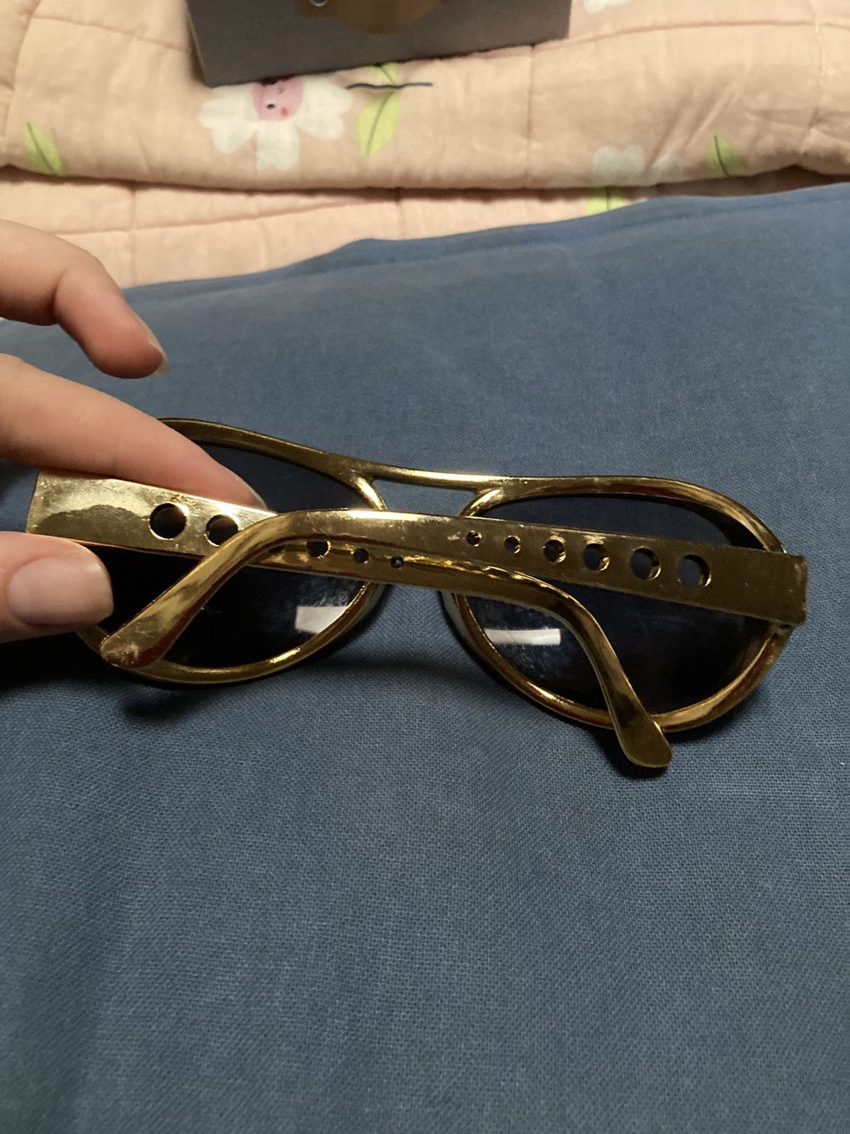 Other Gold coloured sunglasses Size ONE SIZE - 4 Thumbnail
