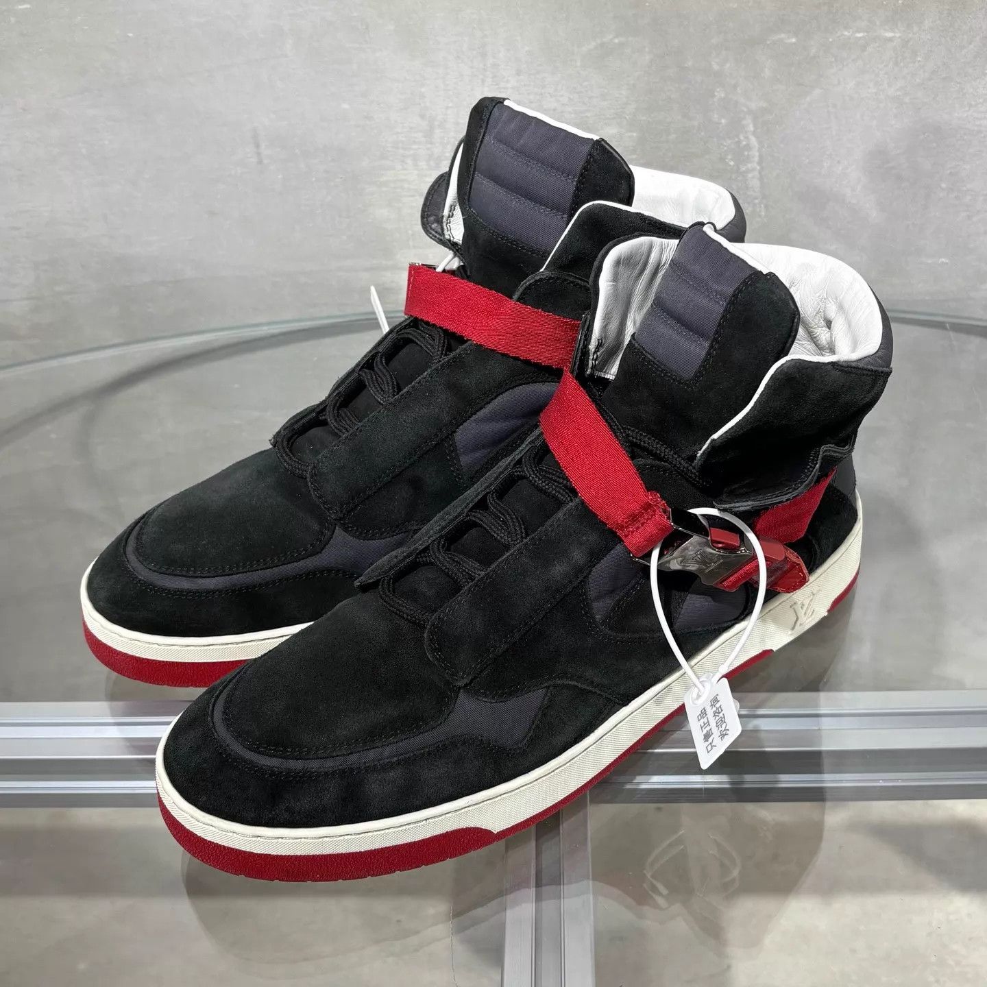Louis Vuitton LV hi-top sneakers black metallic buckle velcro Size US 9.5 / EU 42-43 - 2 Thumbnail