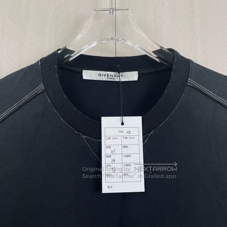 Givenchy Givenchy Black Distressed Letter Short Sleeve Size US XS / EU 42 / 0 - 2 Thumbnail