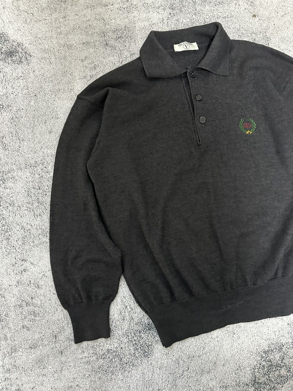 Valentino Valentino Button Sweater Embroidered Logo Size US M / EU 48-50 / 2 - 4 Thumbnail