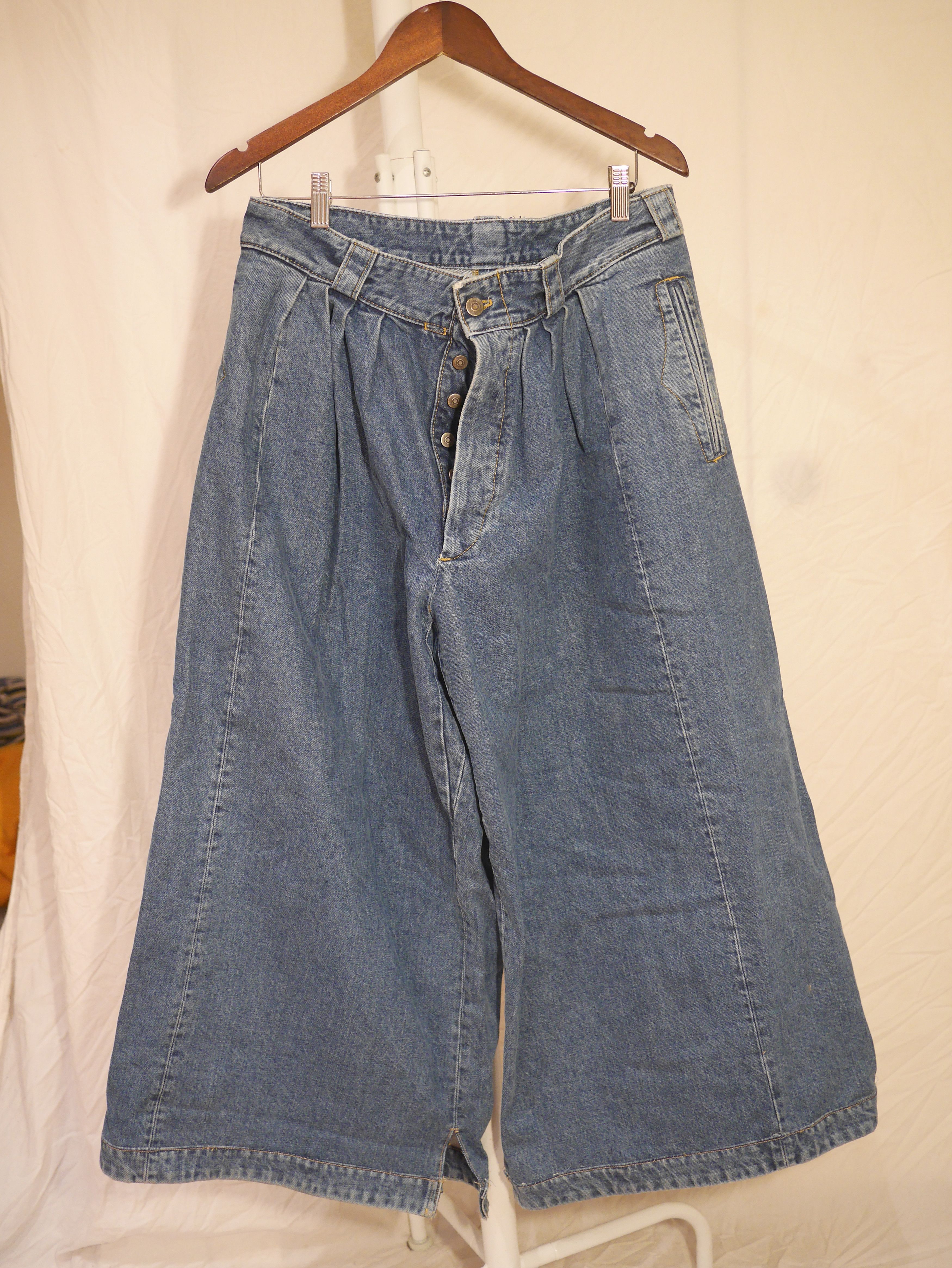Maison Margiela MARGIELA WHITE LEG JEANS (CUSTOM HEM) Size 28" / US 6 / IT 42 - 1 Thumbnail